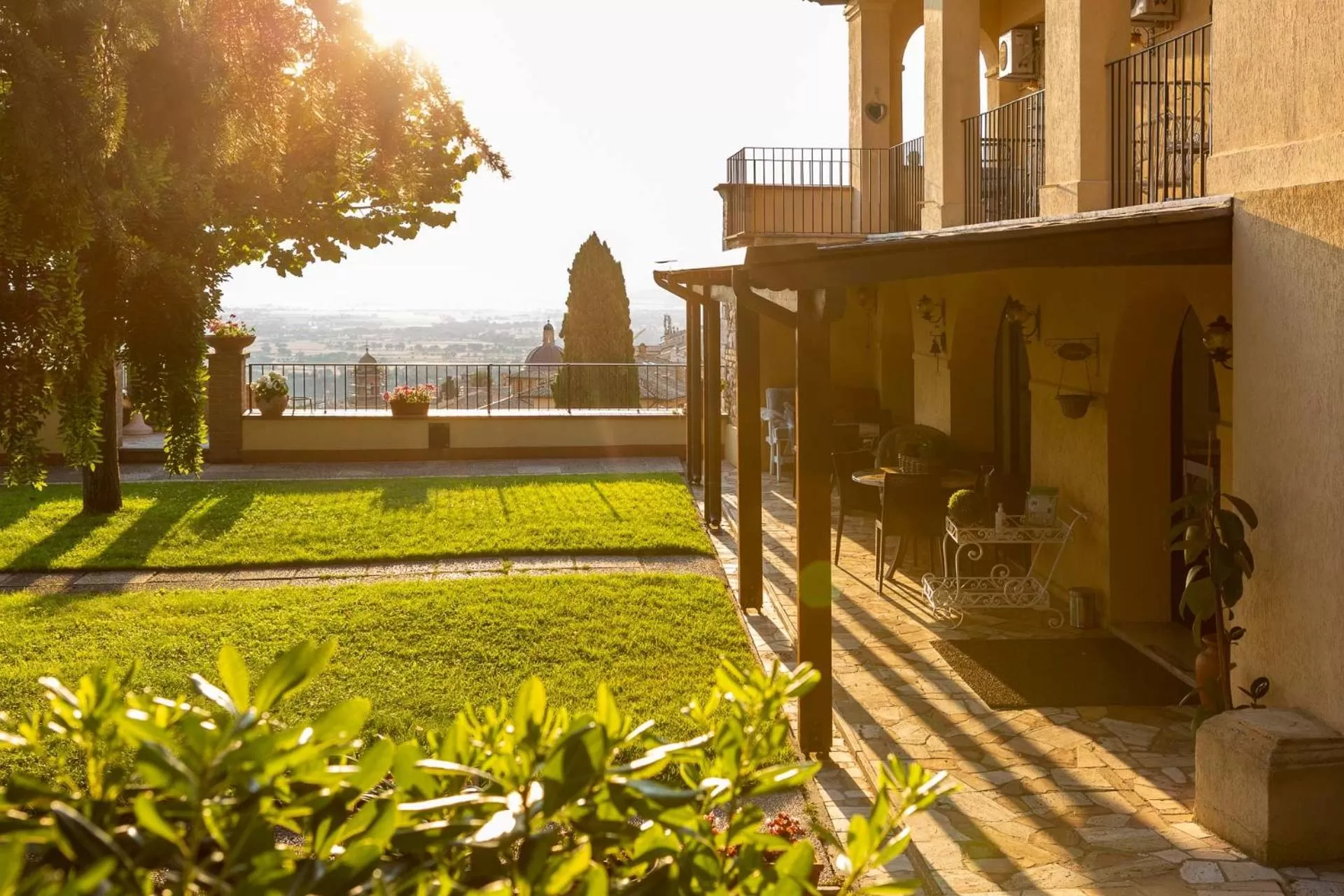 Patio in Hotel Ideale