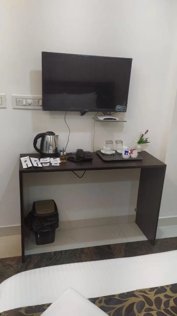 TV/Entertainment Center in Nagas Inn by Unicorn