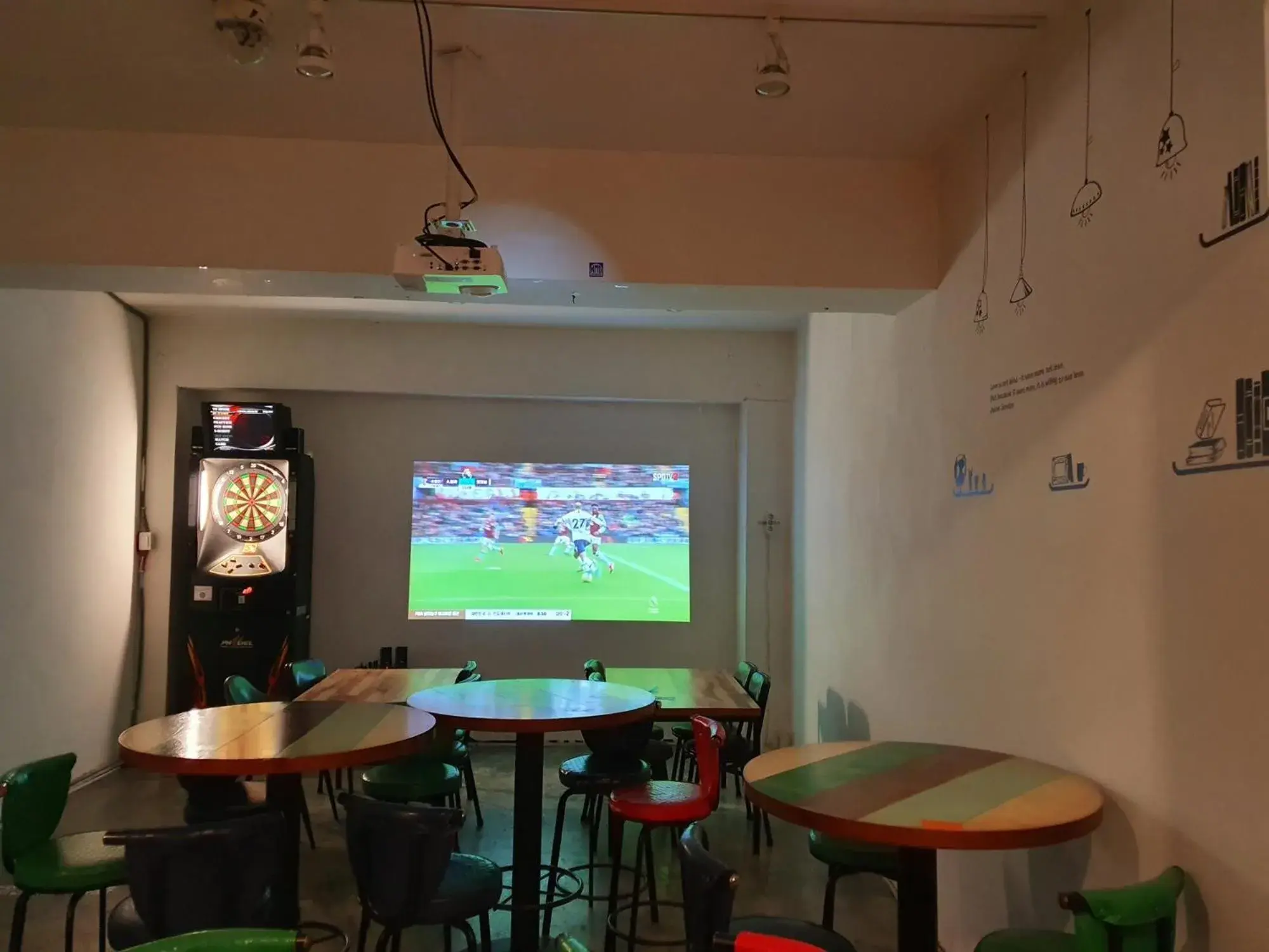 Communal lounge/ TV room in Kimchee Busan Downtown Guesthouse Communal lounge/ TV room in Kimchee Busan Downtown Guesthouse