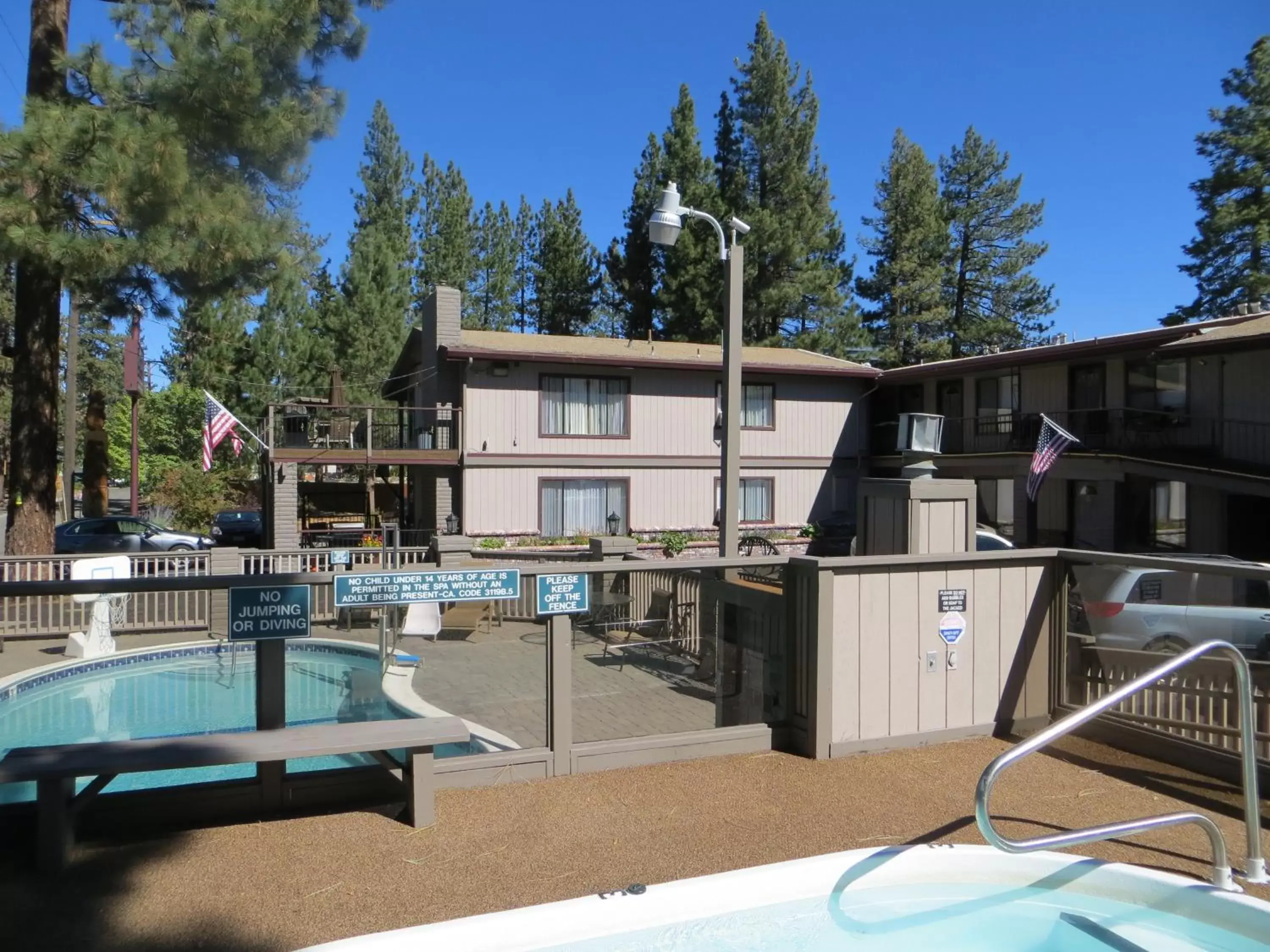 Day, Property Building in Stardust Lodge