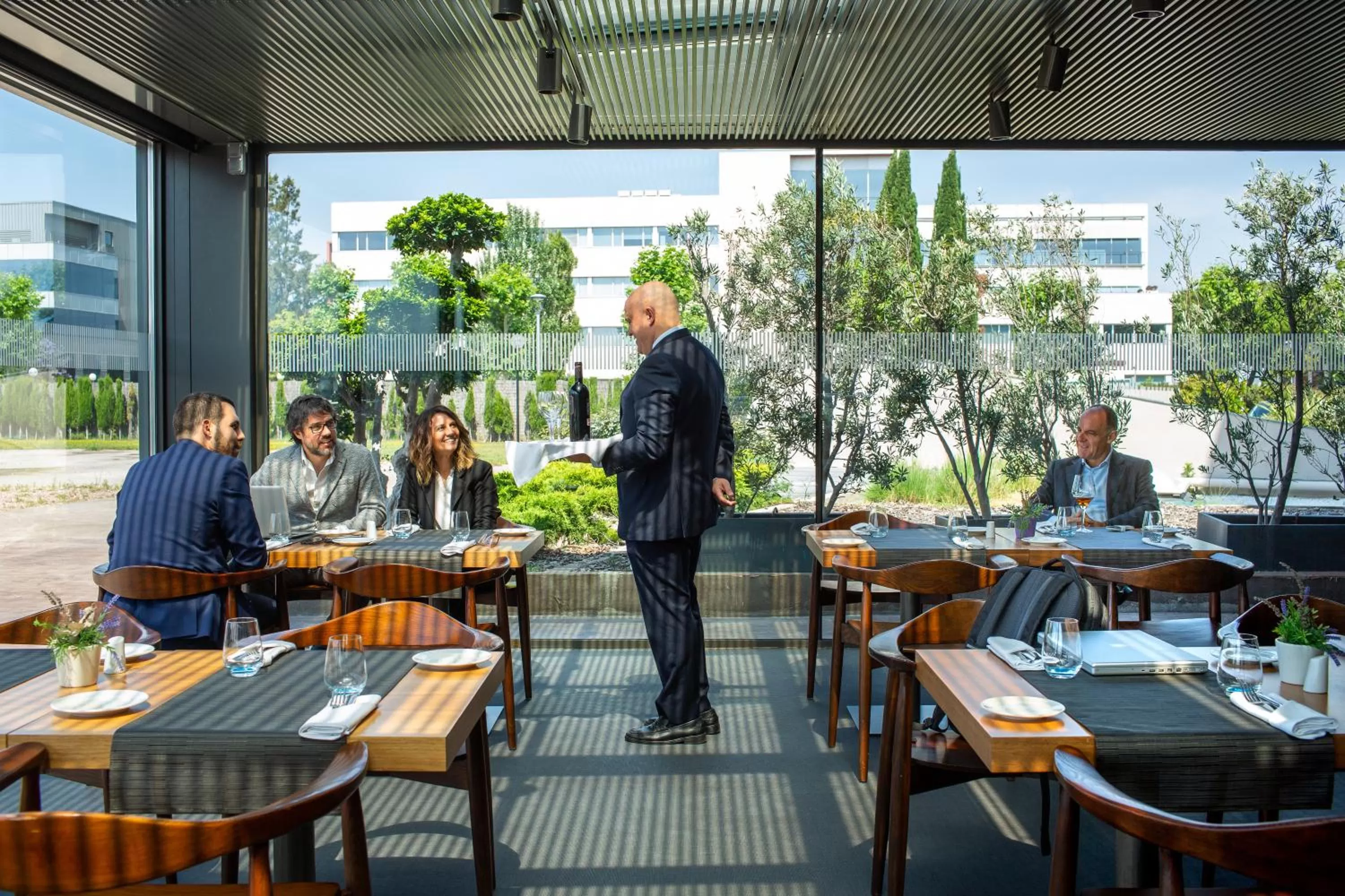 Restaurant/places to eat in BAH Barcelona Airport Hotel