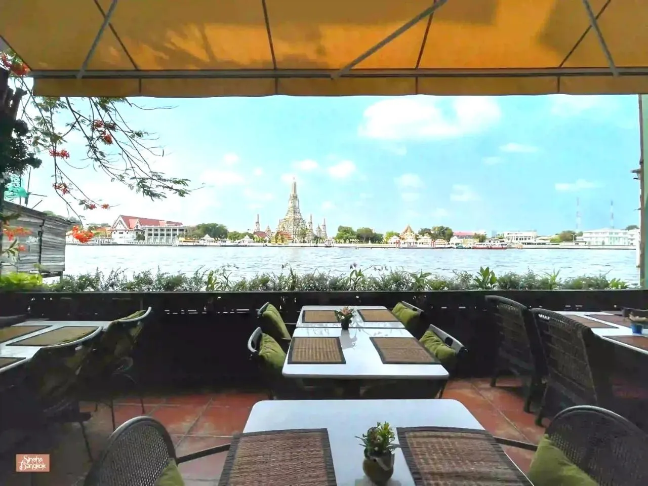 Restaurant/places to eat in Sala Arun