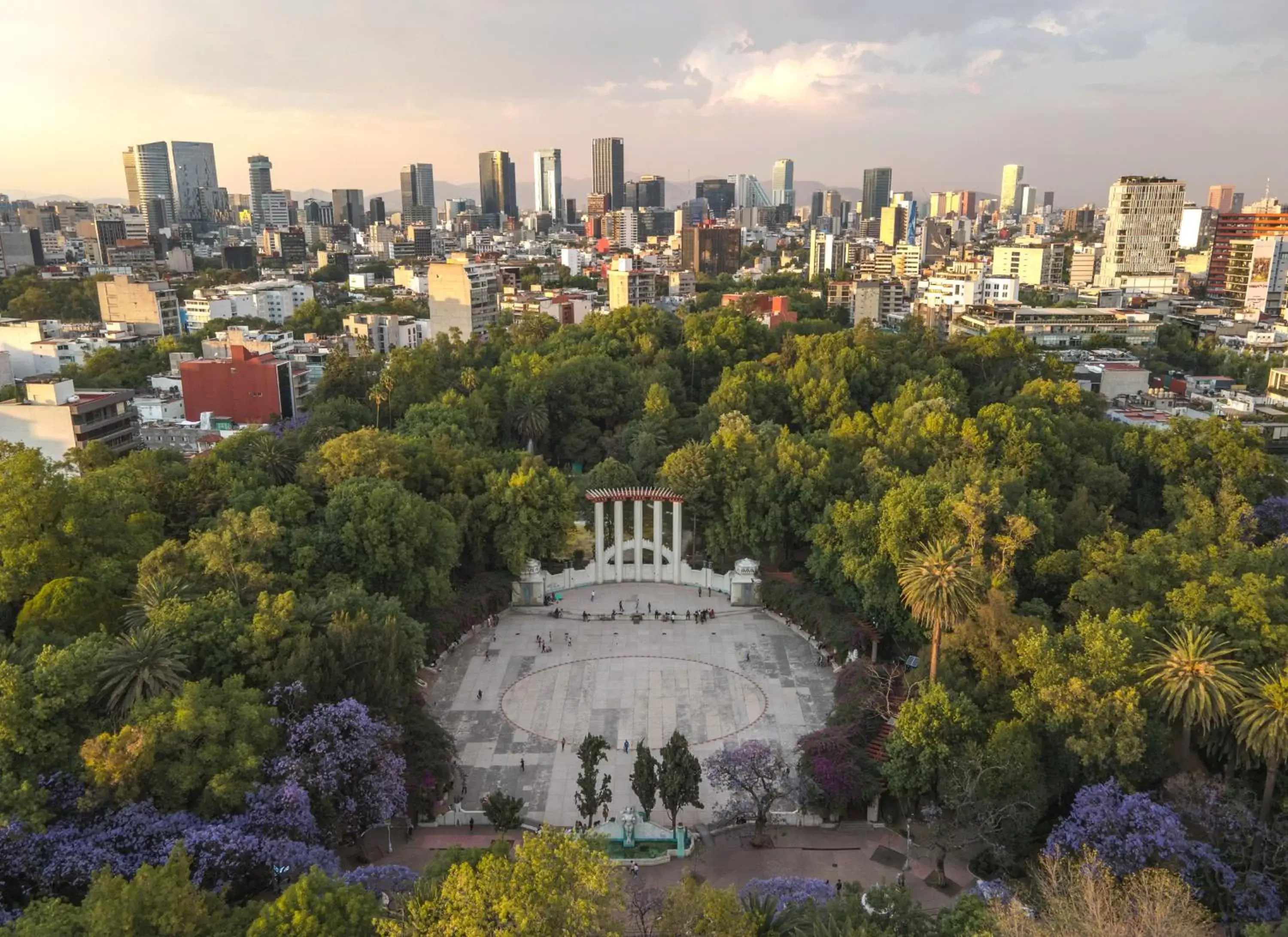 Street view, Bird's-eye View in Mondrian Mexico City Condesa