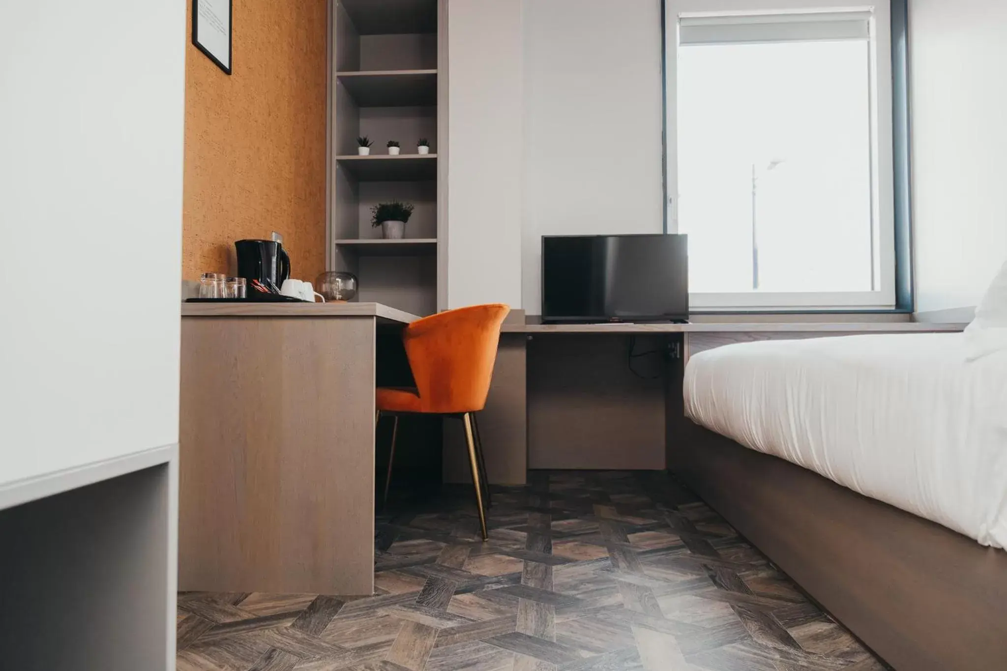 Bed in Quarter by the Warren Collection Bed in Quarter by the Warren Collection