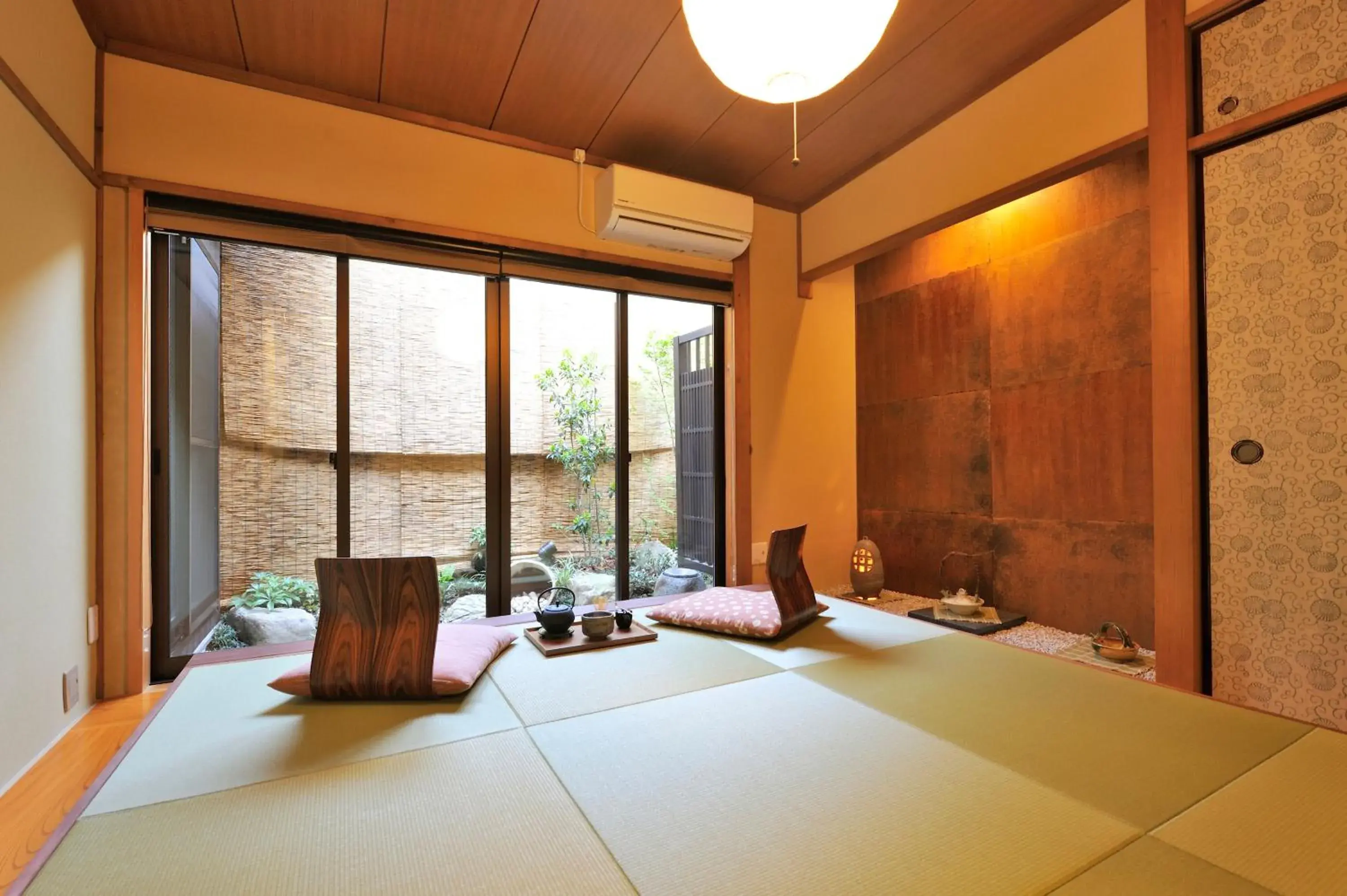 Seating area in Kiraku Kyoto Higashiyama