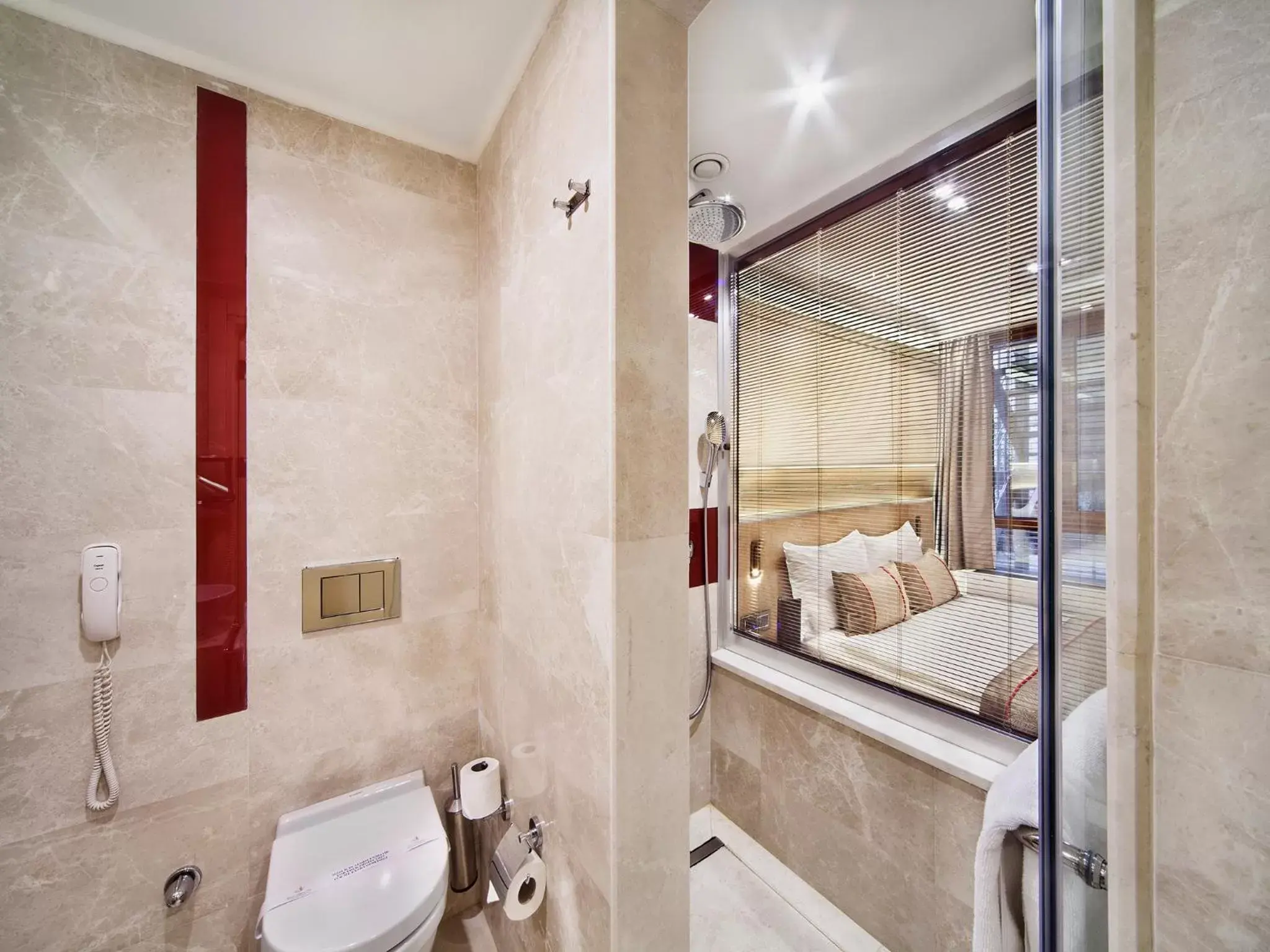 Bathroom in Grand Hotel de Pera