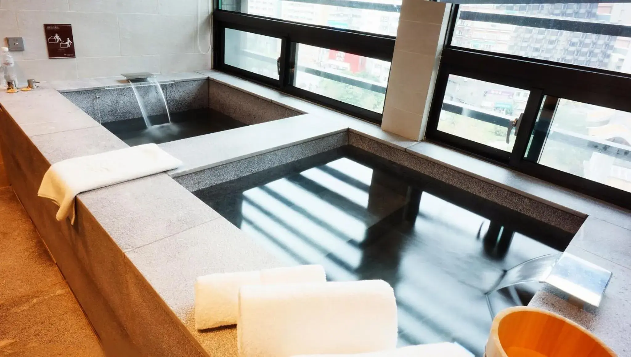 Hot Spring Bath in Hotel Royal Beitou