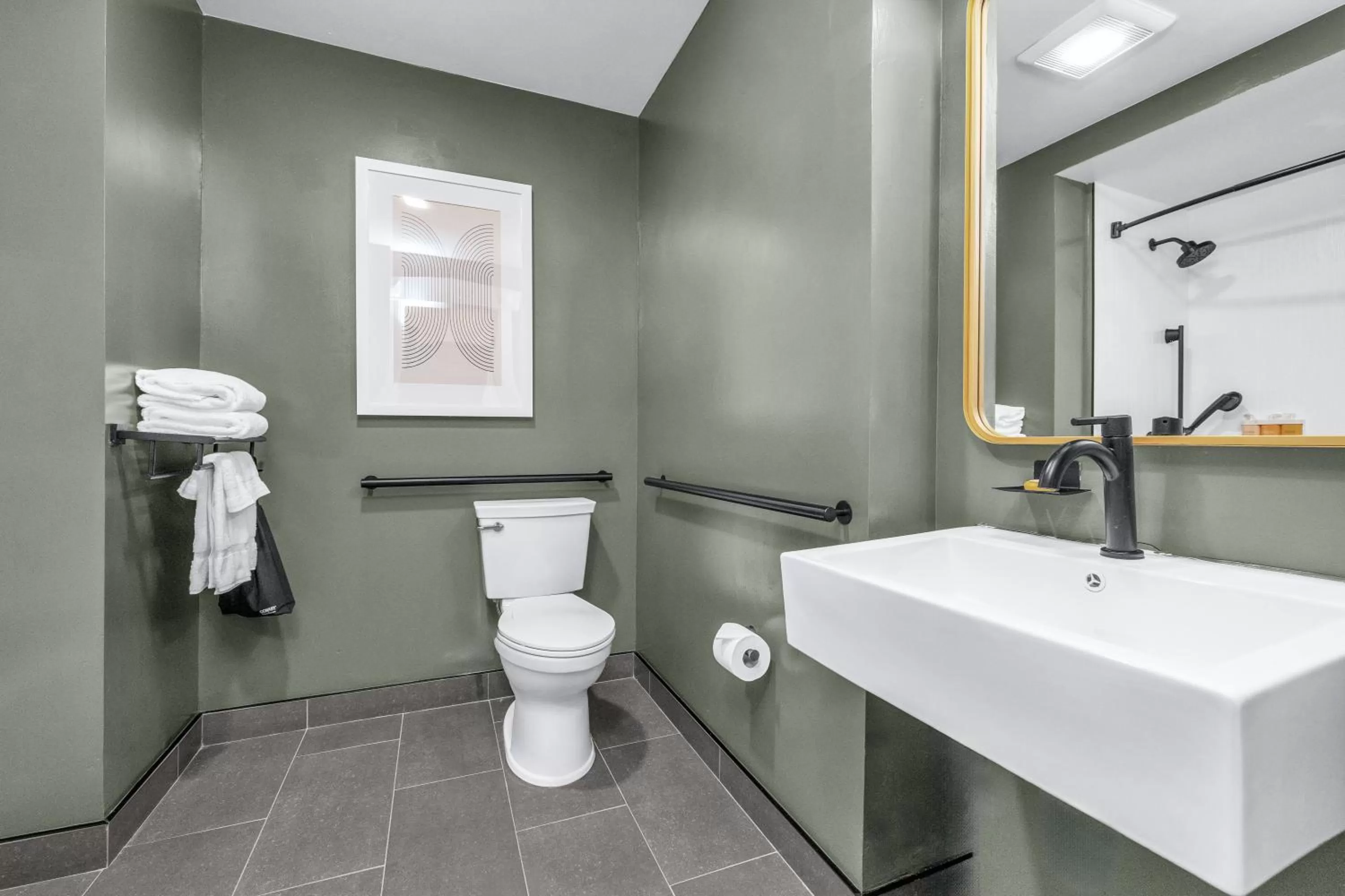 Bathroom in Nob Hill Hotel