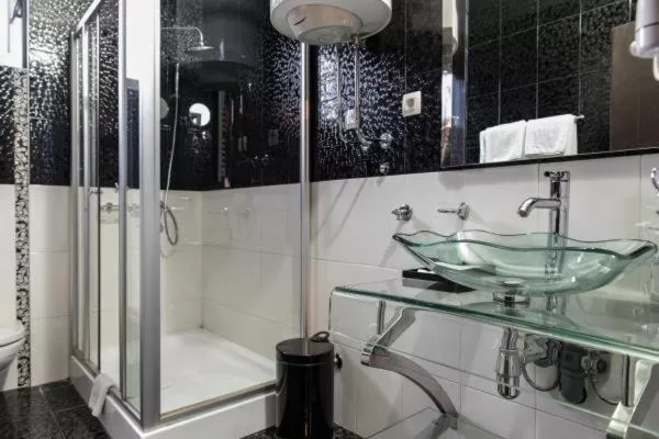 Hotel Crnogorska Kuća