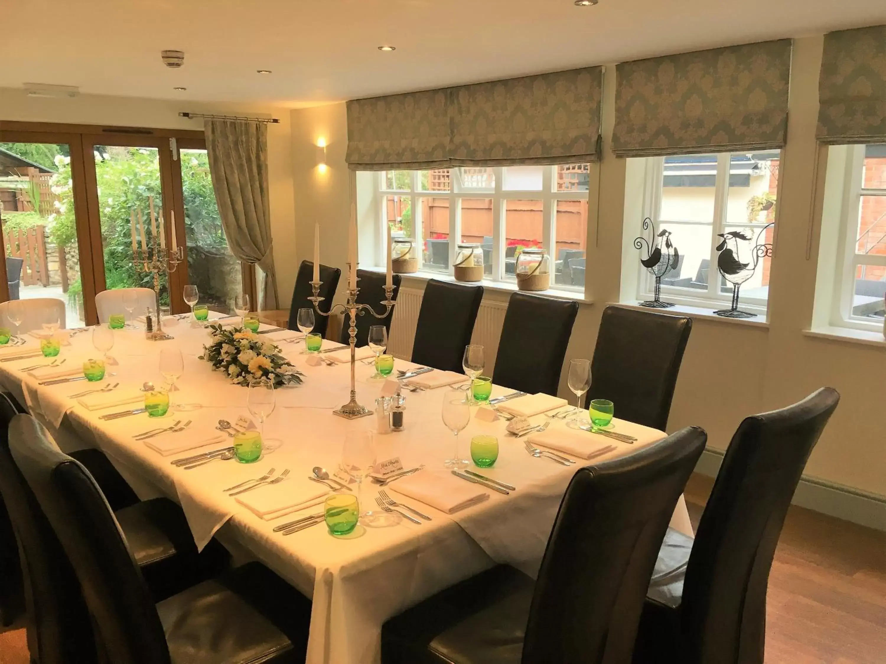 Banquet/Function facilities, Restaurant/Places to Eat in The Highworth Hotel