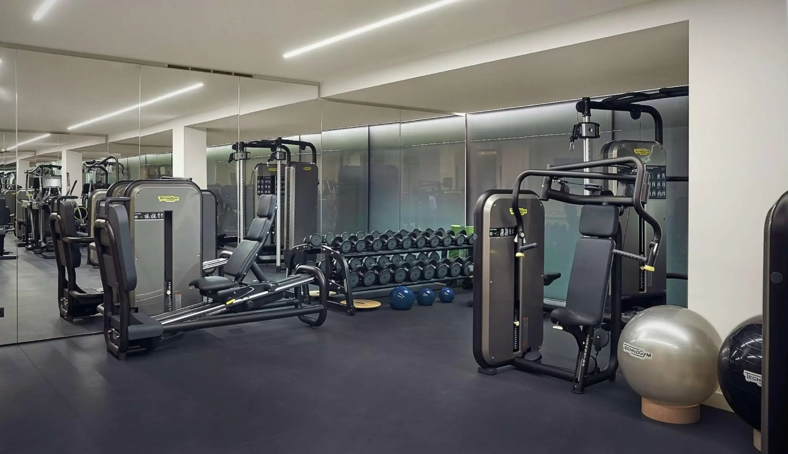 Fitness centre/facilities, Fitness Center/Facilities in Hilton Lake Como