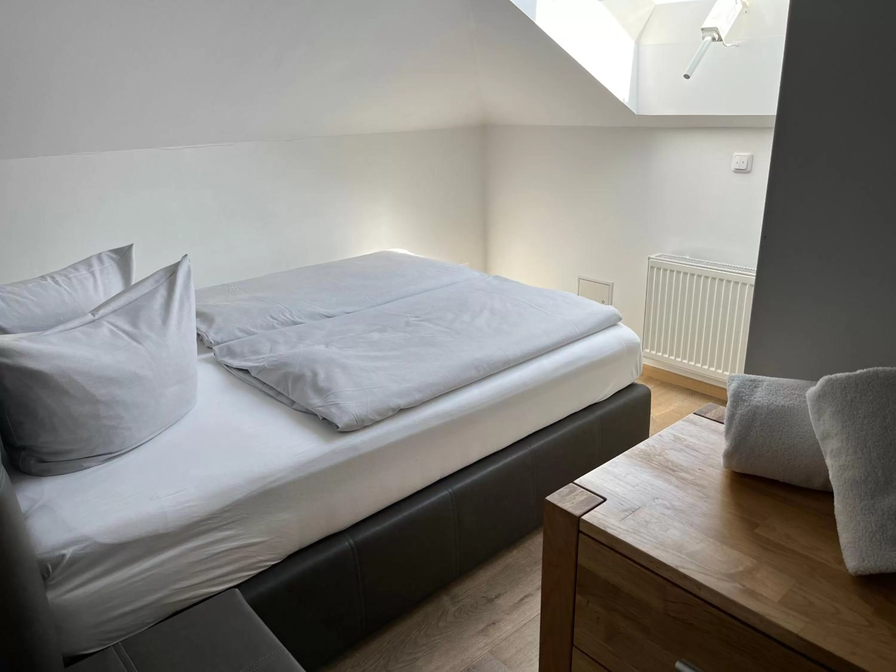 Bedroom, Bed in Hotel & Restaurant Fackelgarten Plau am See