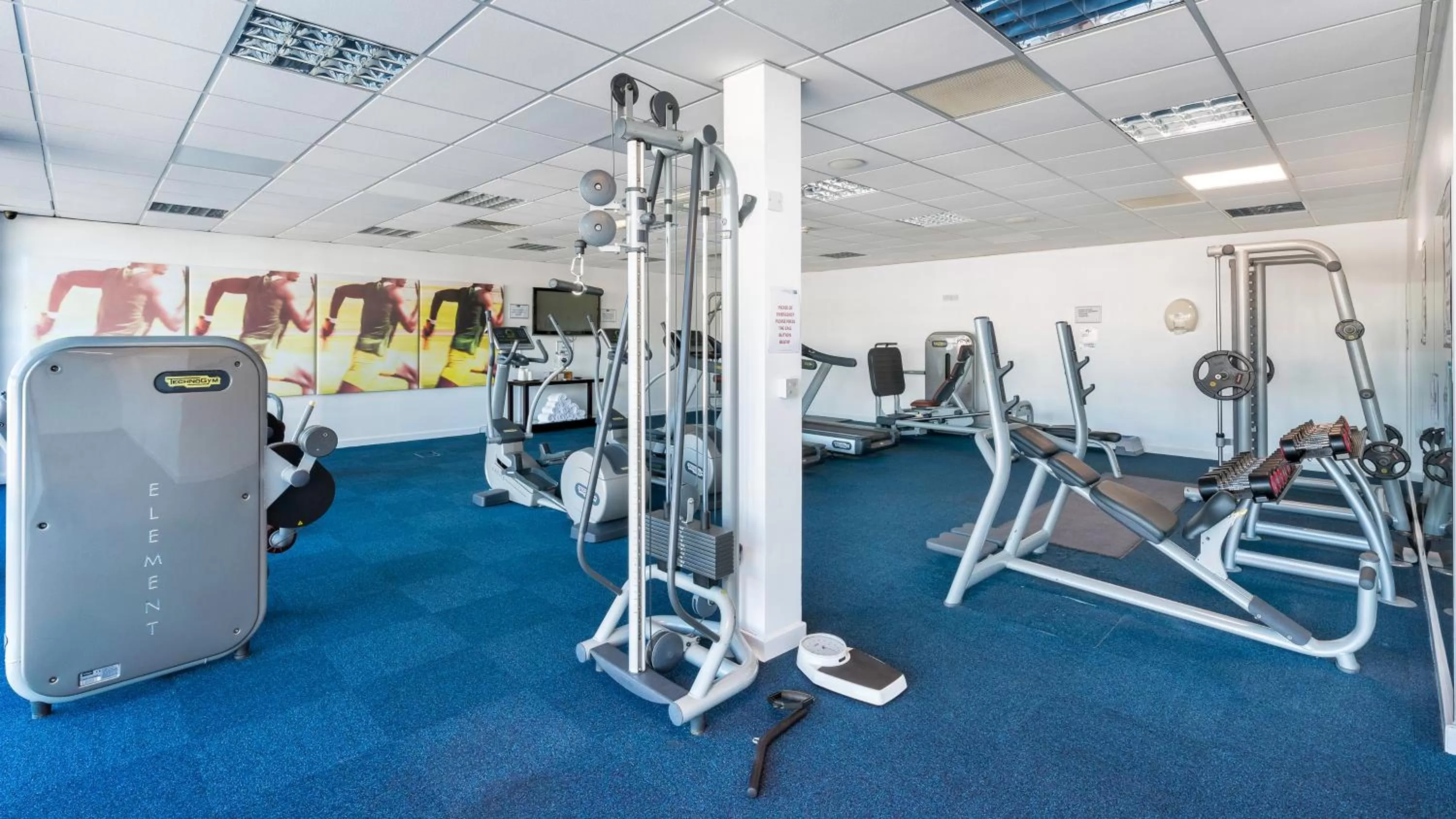 Fitness centre/facilities in Holiday Inn Express Leigh - Sports Village by IHG