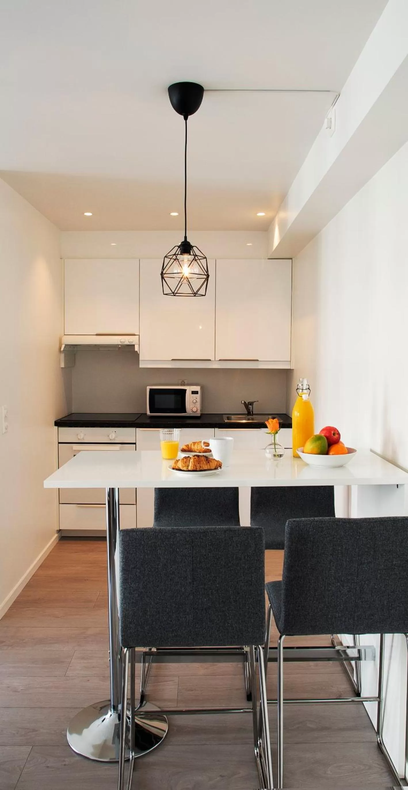 Kitchen or kitchenette in Magic Hotel & Apartments Kløverhuset