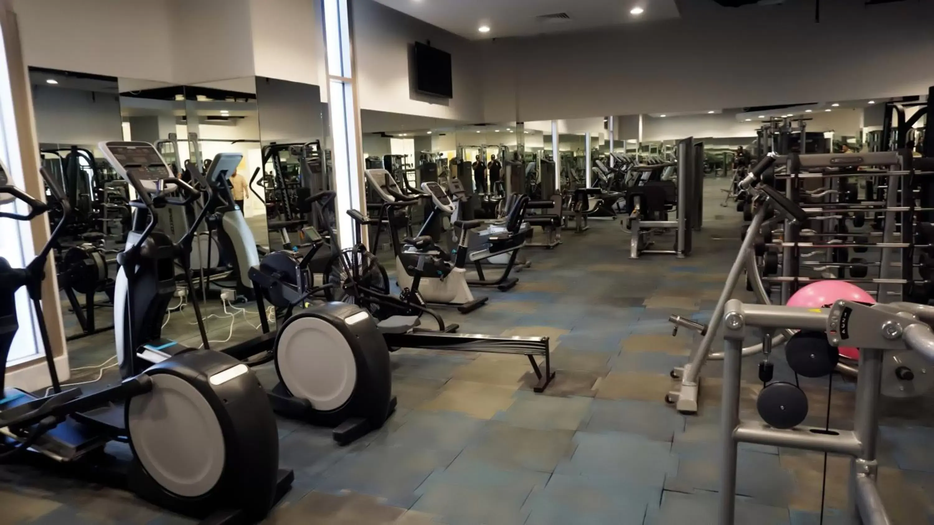 Fitness centre/facilities in Al Kout Beach Hotel Fitness centre/facilities in Al Kout Beach Hotel