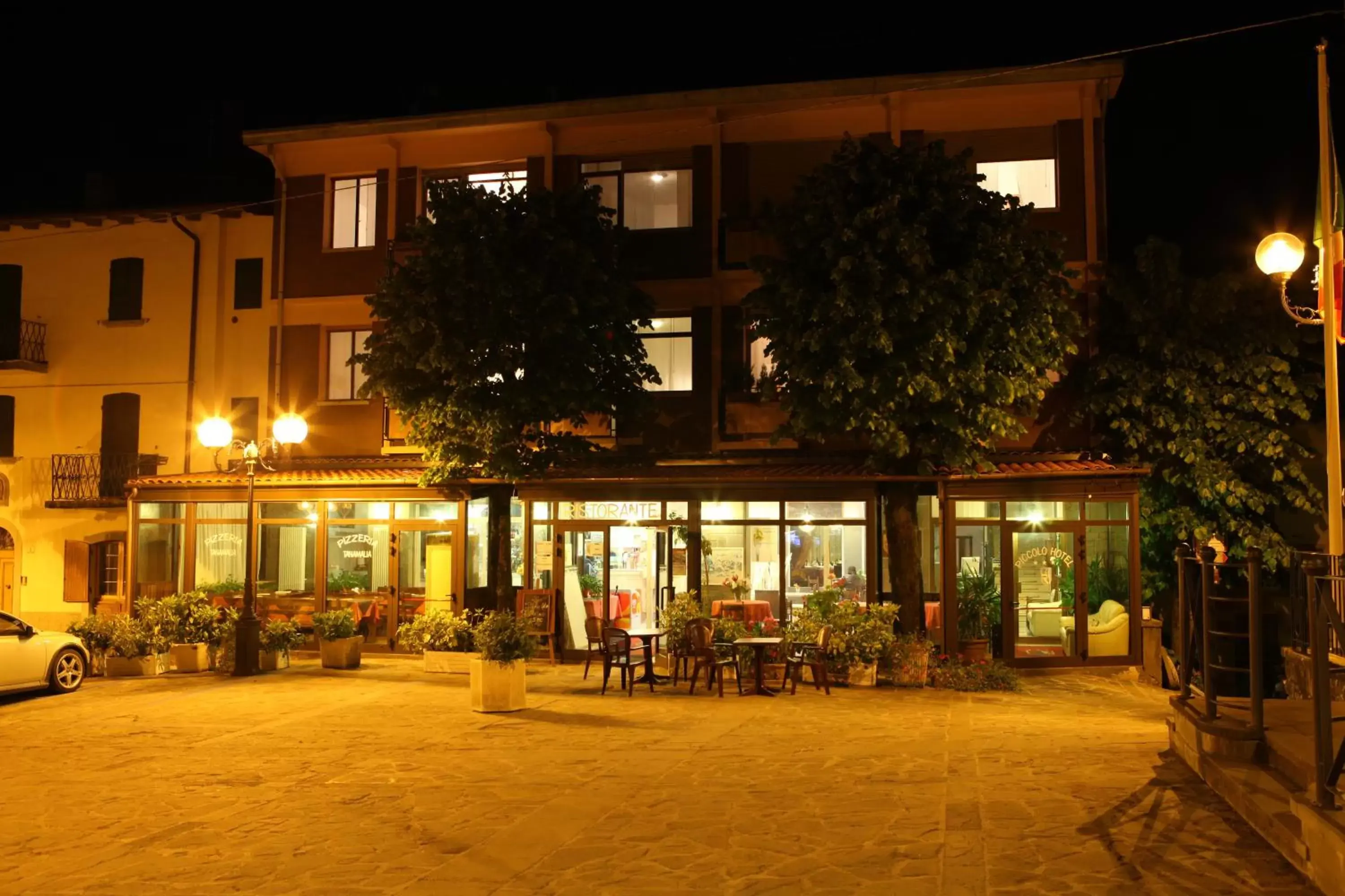 Facade/entrance, Property Building in Piccolo Hotel