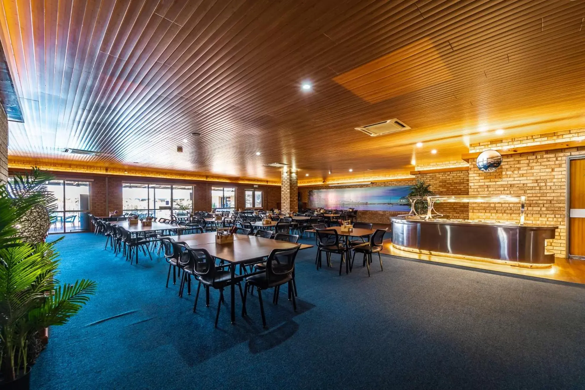 Restaurant/places to eat in Carnarvon Motel Restaurant/places to eat in Carnarvon Motel