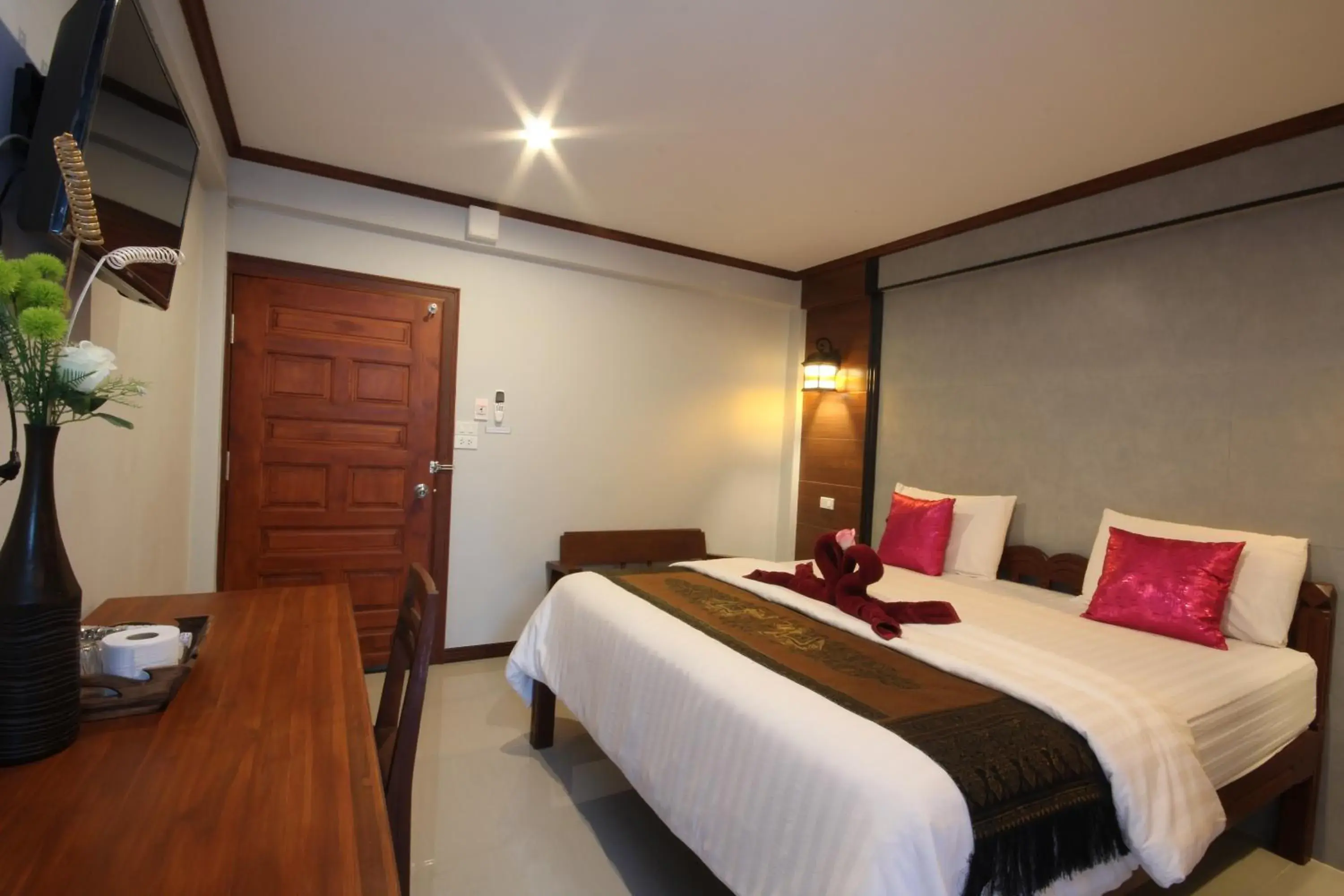 Superior Deluxe Double Room  - single occupancy in TR Guesthouse
