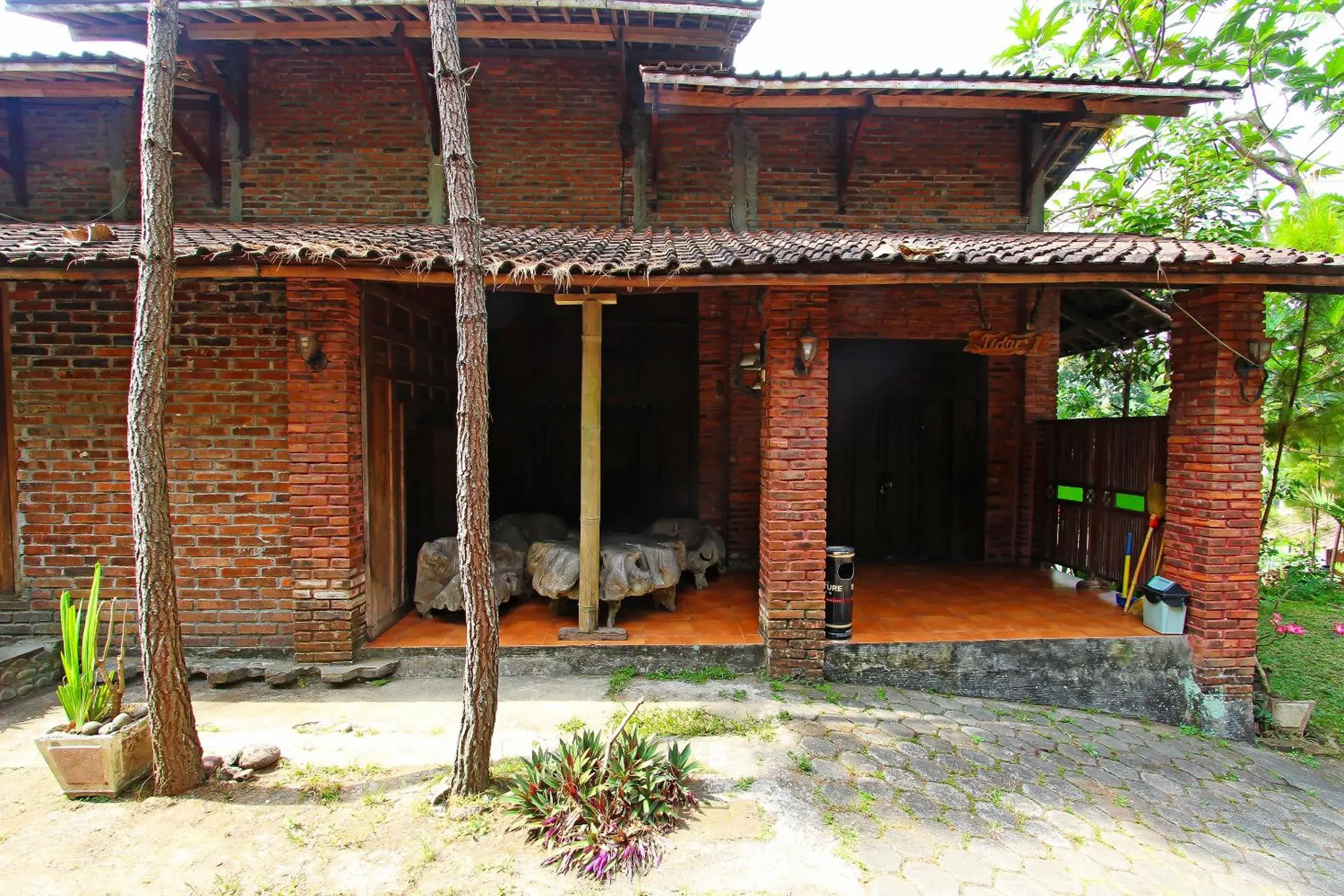 Property building in OYO 3693 Kopi Klotok Homestay Syariah