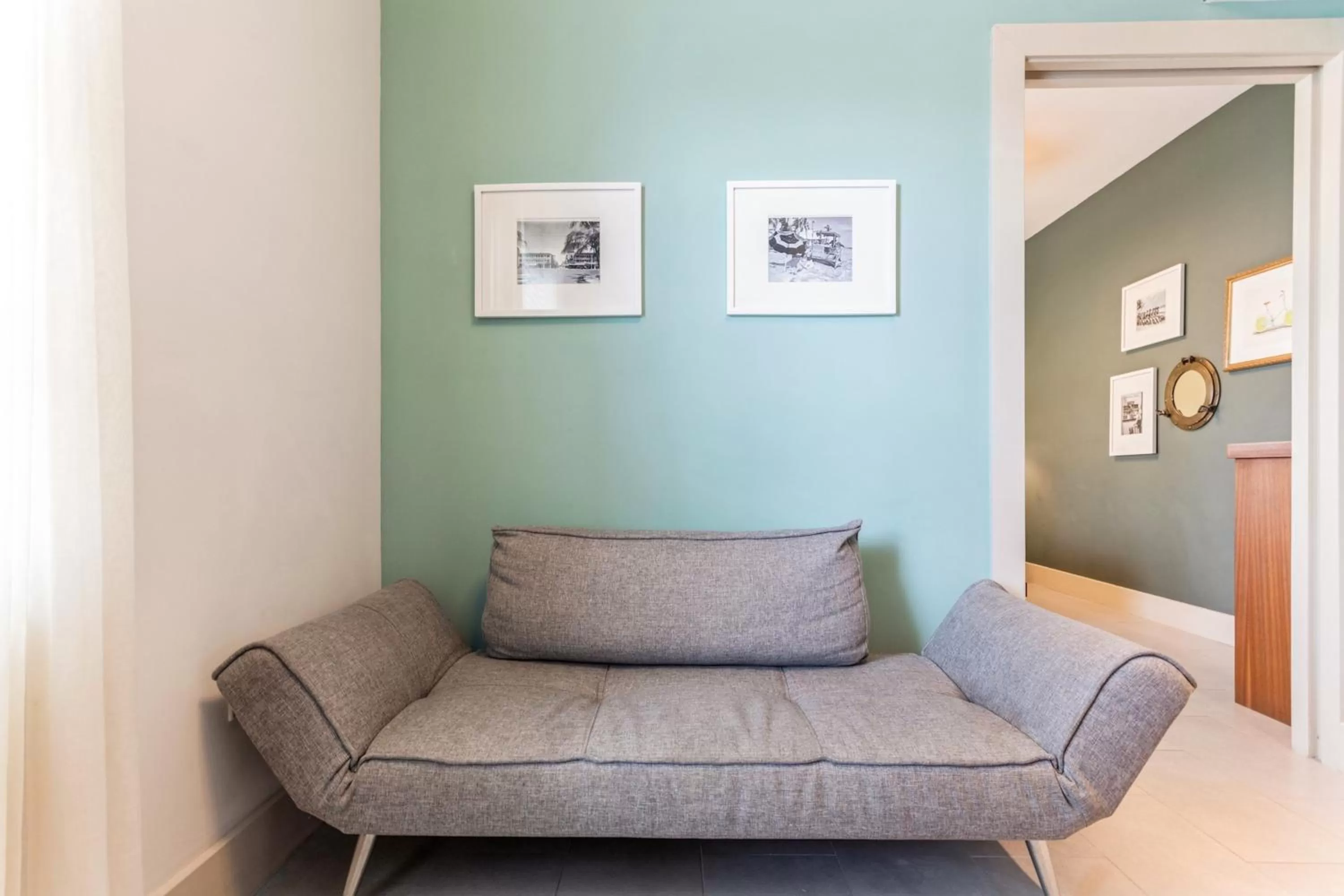 Seating area in Kasa El Paseo Miami Beach