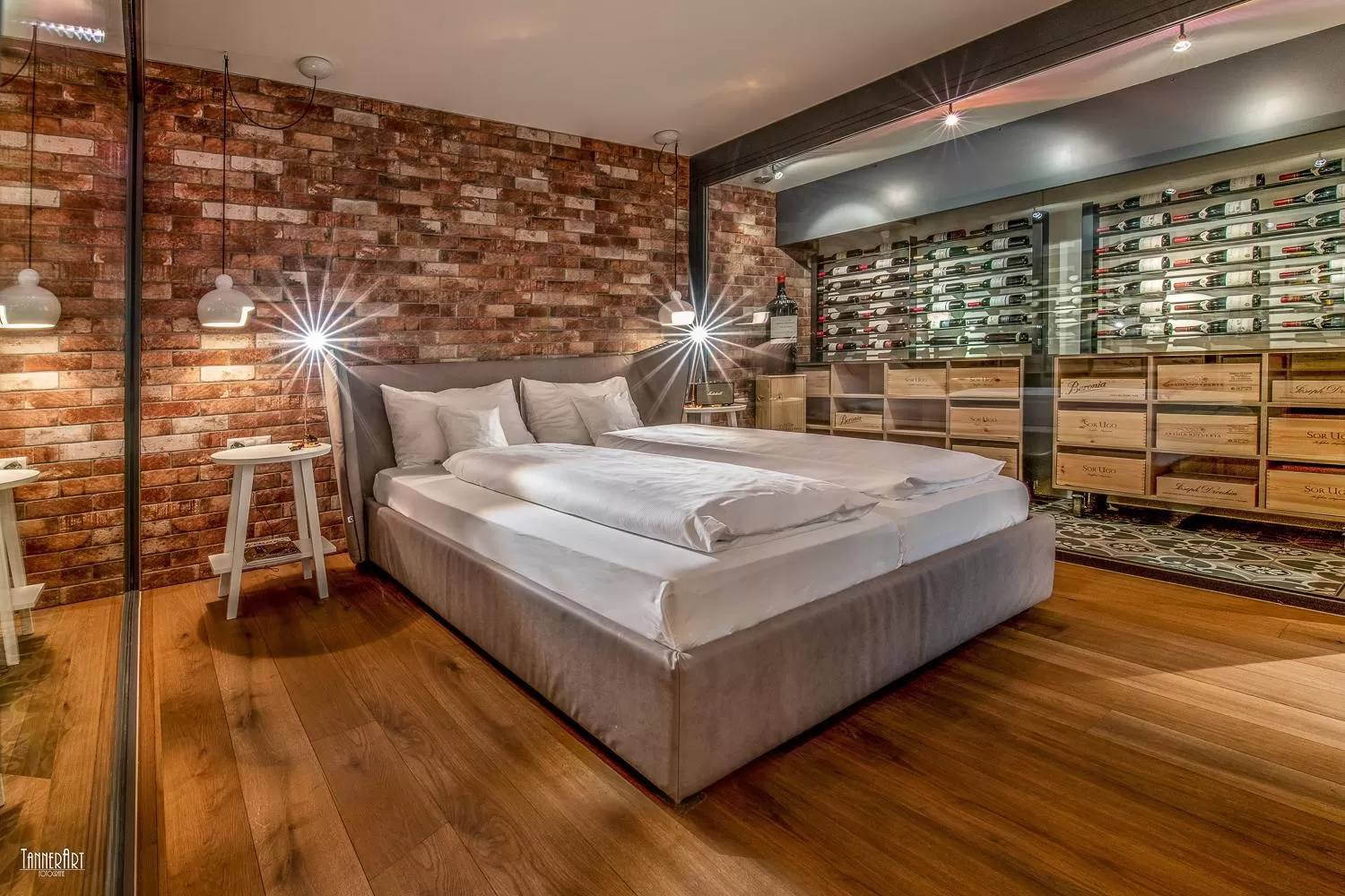 Bedroom, Bed in Hirschen Erlinsbach Swiss Quality