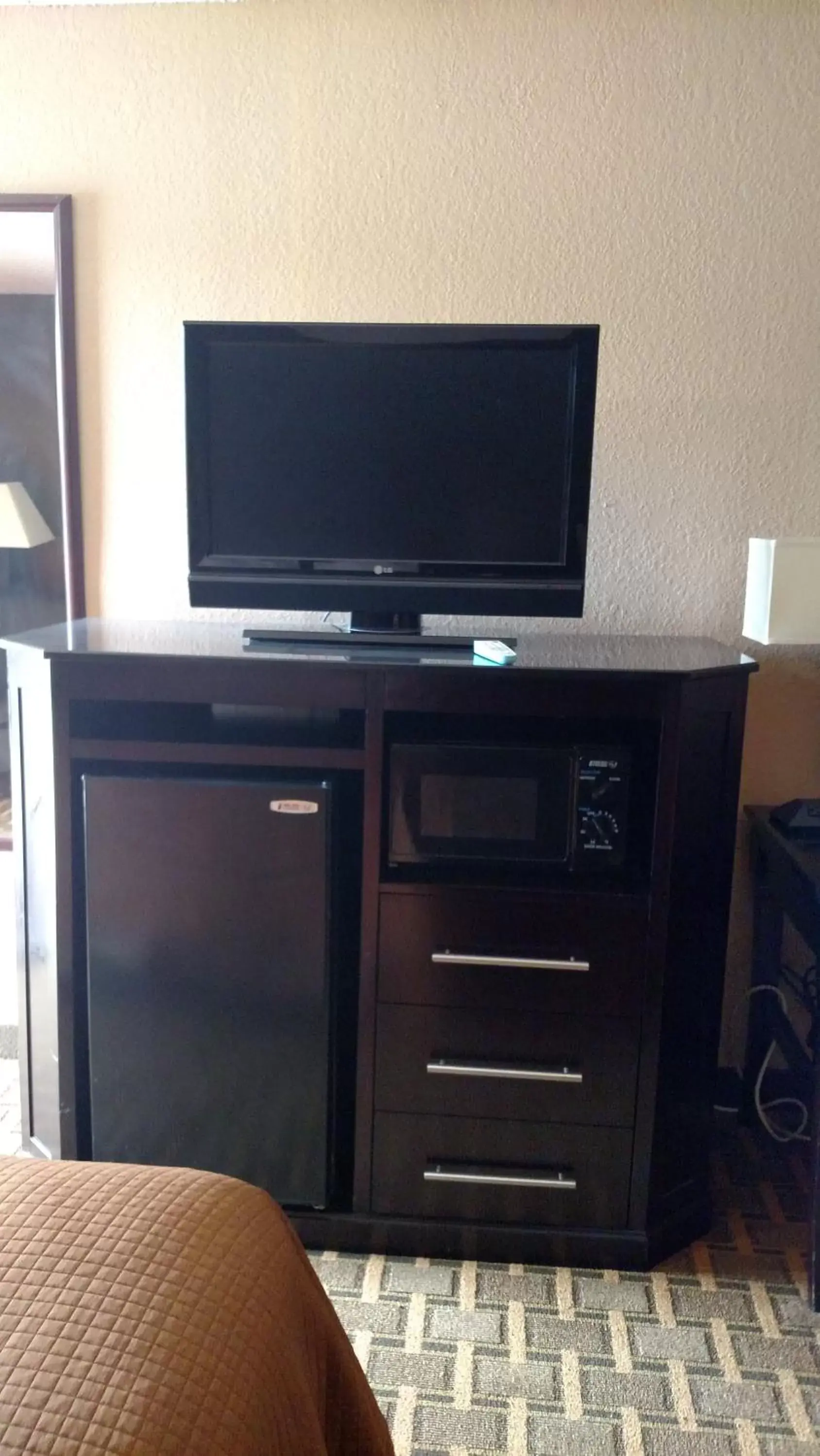 TV and multimedia, TV/Entertainment Center in Super 8 by Wyndham Atoka