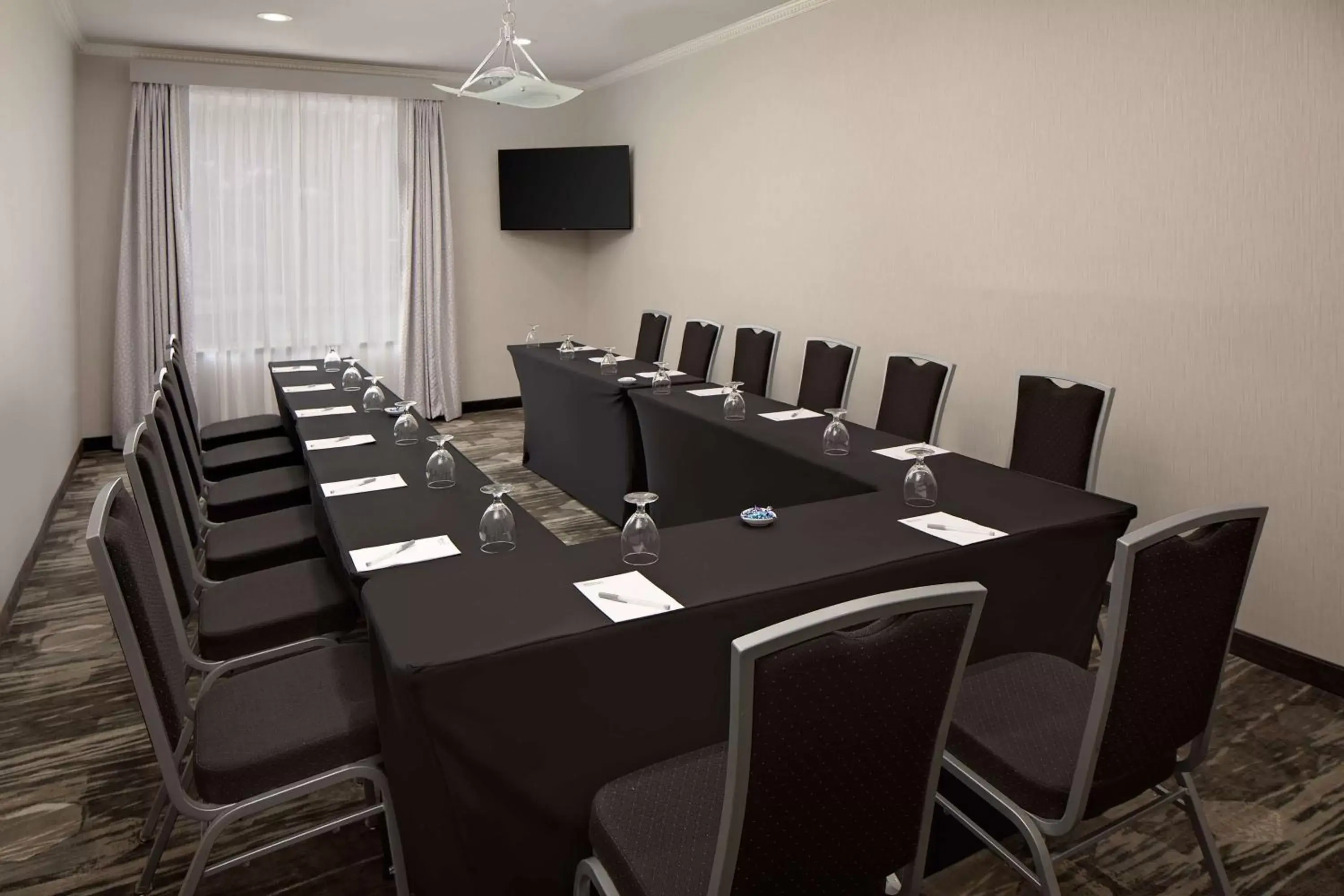 Meeting/conference room in Hilton Garden Inn DFW Airport South