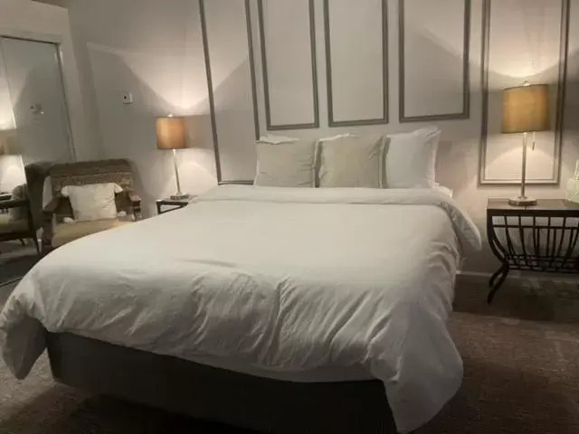 Bed in Hotel Phillips