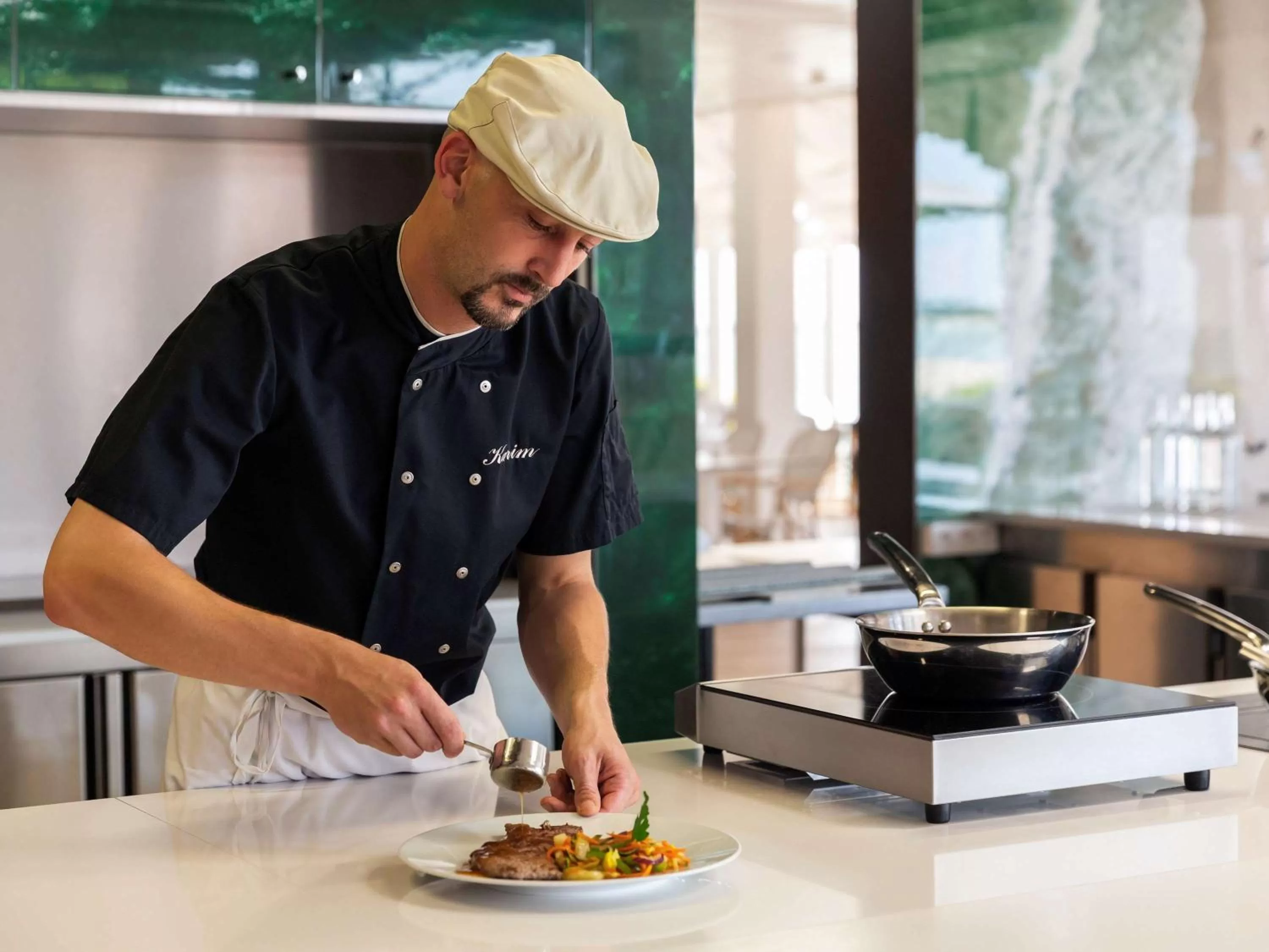 Restaurant/places to eat, Staff in Novotel Thalassa Ile d'Oléron