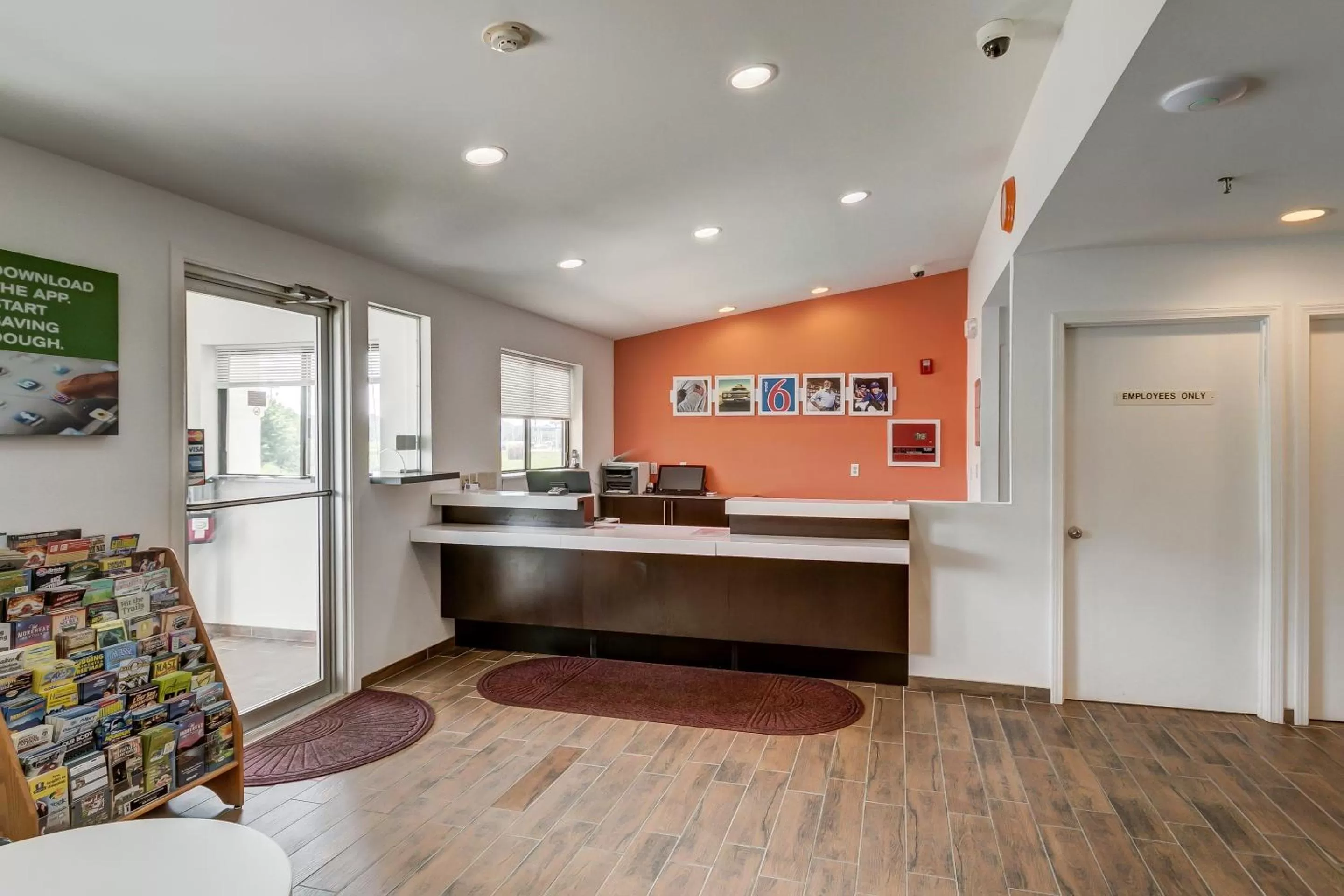 Property logo or sign in Motel 6-Berea, KY