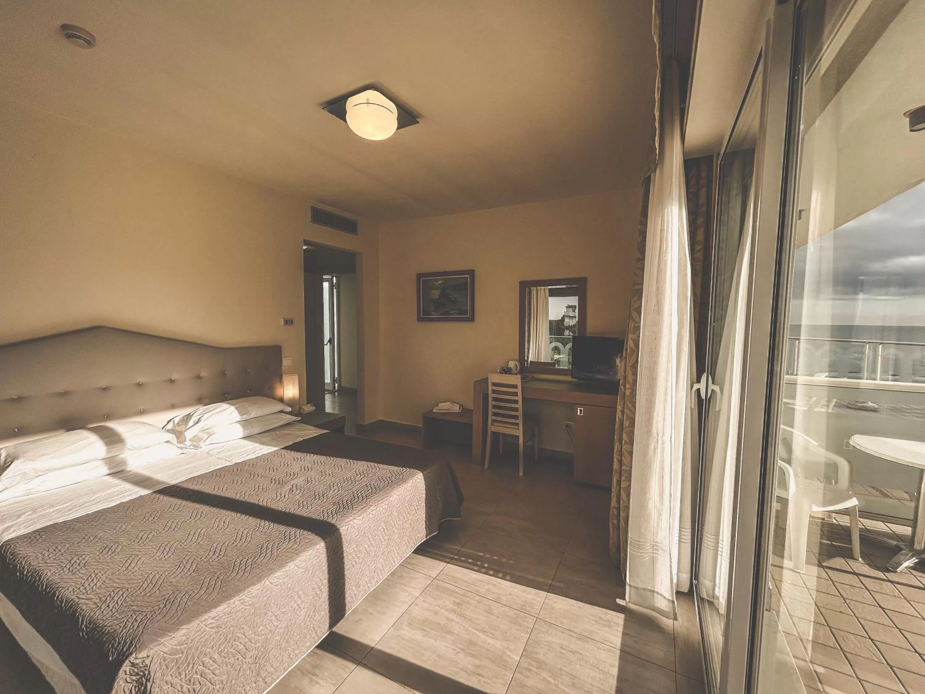 View (from property/room), Bed in Hotel Adria