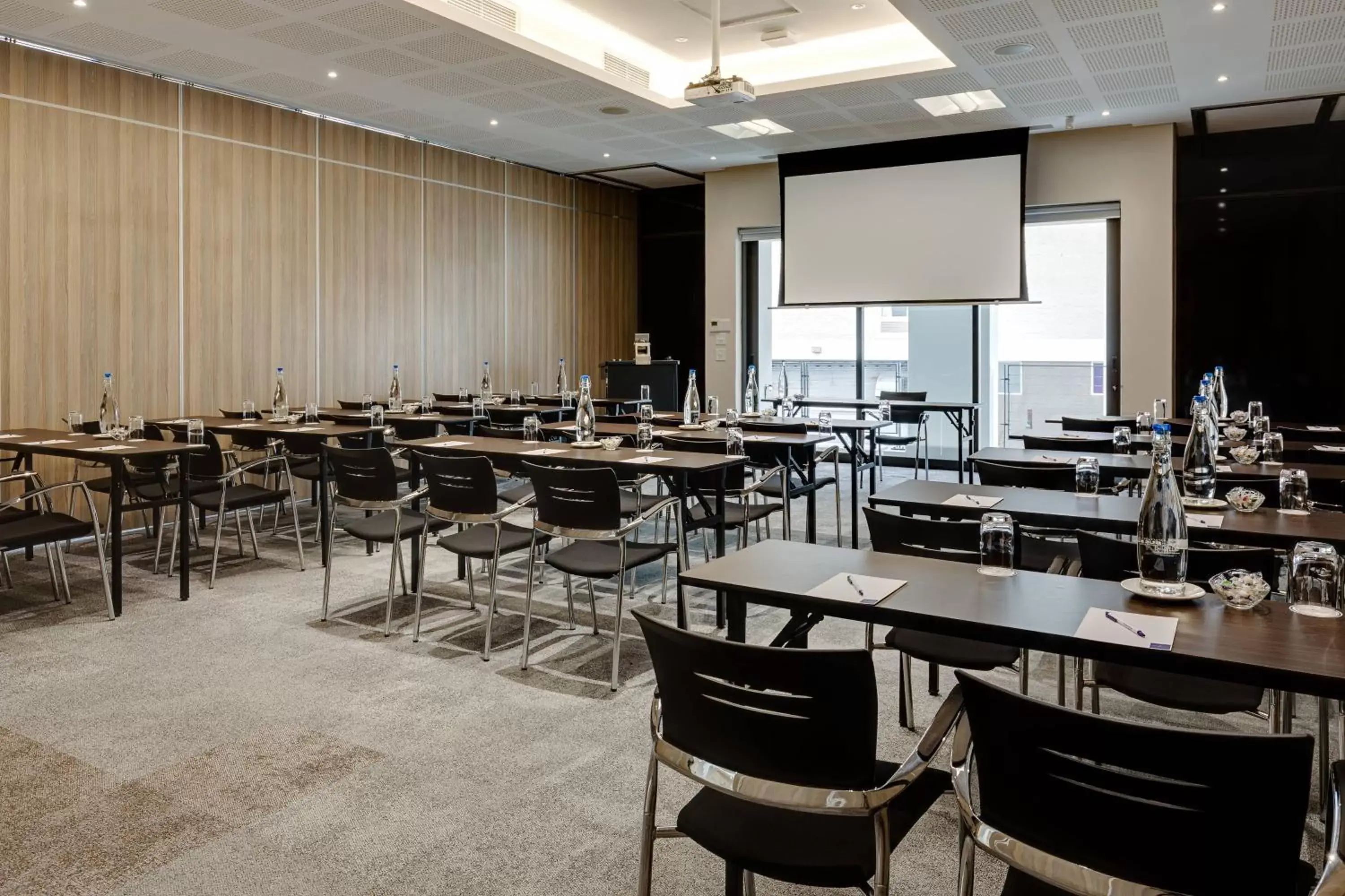 Meeting/conference room, Business Area/Conference Room in Protea Hotel by Marriott Cape Town Waterfront Breakwater Lodge