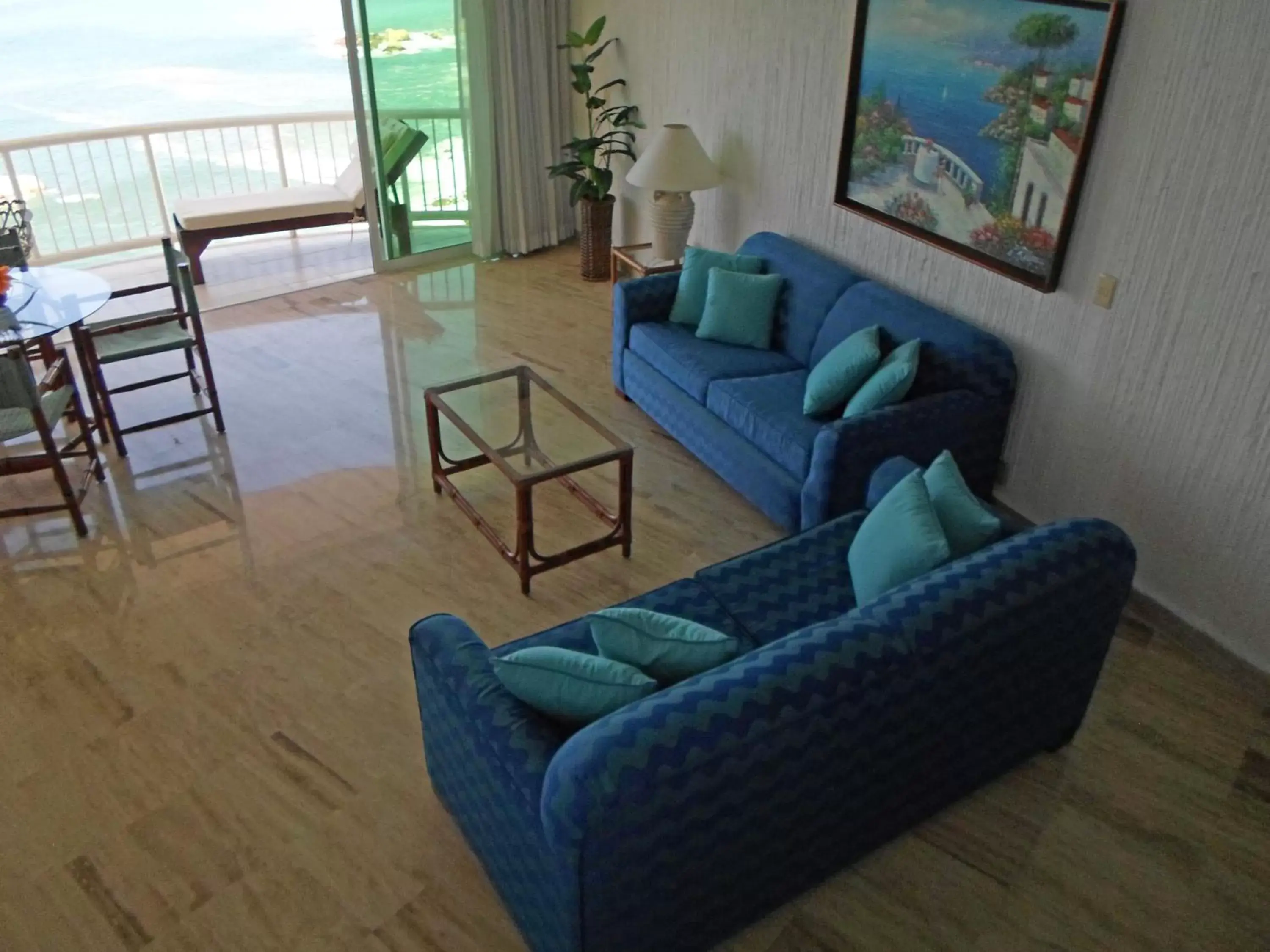 Living room, Seating Area in Calinda Beach Acapulco