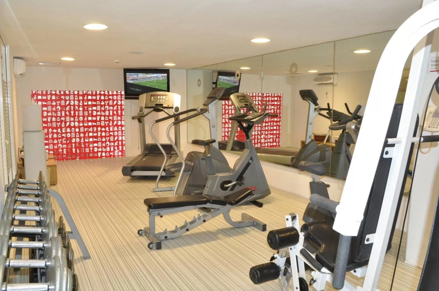 Fitness centre/facilities in Fiesta Inn Express Naucalpan