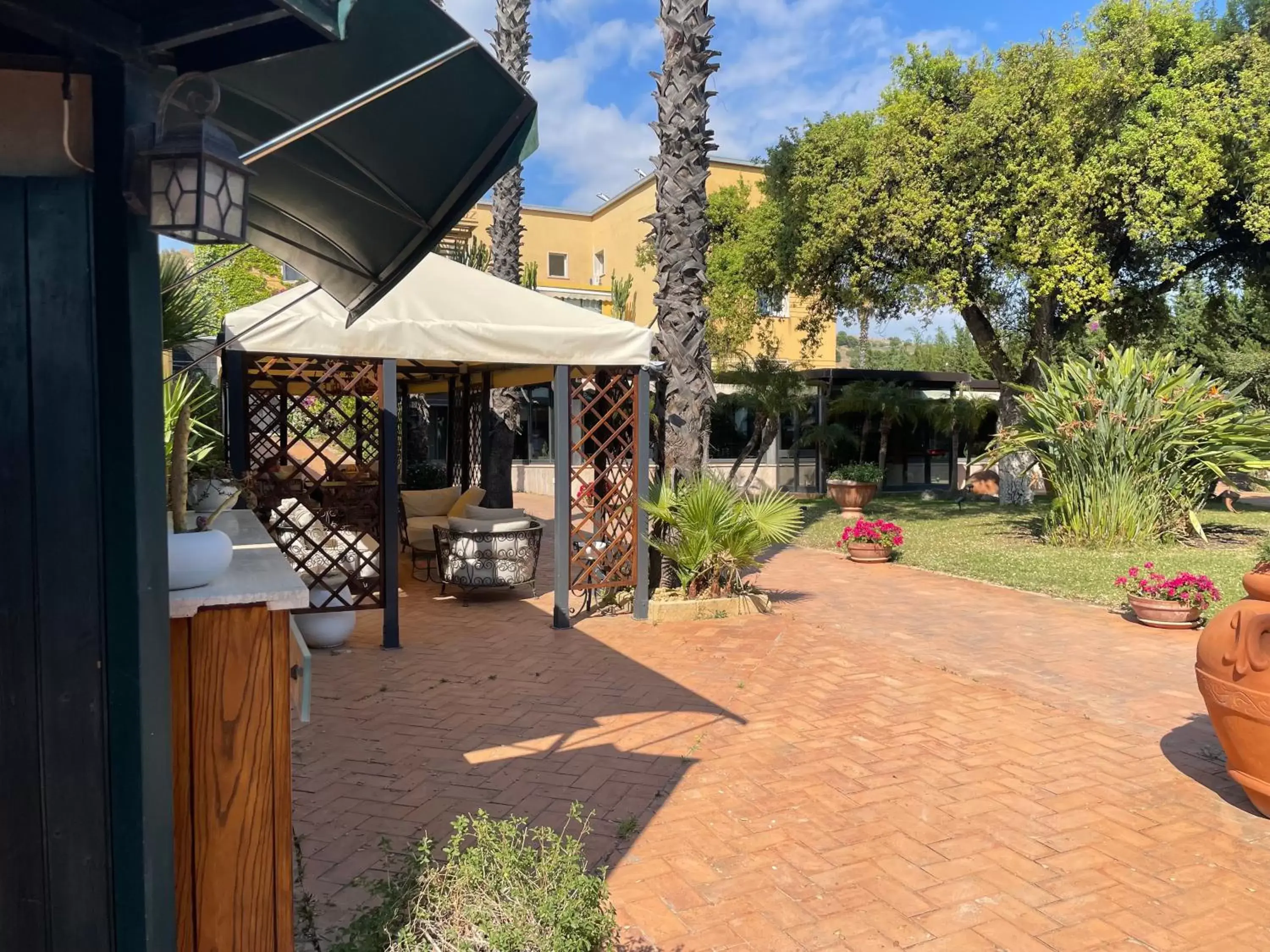 Garden in Colleverde Park Hotel