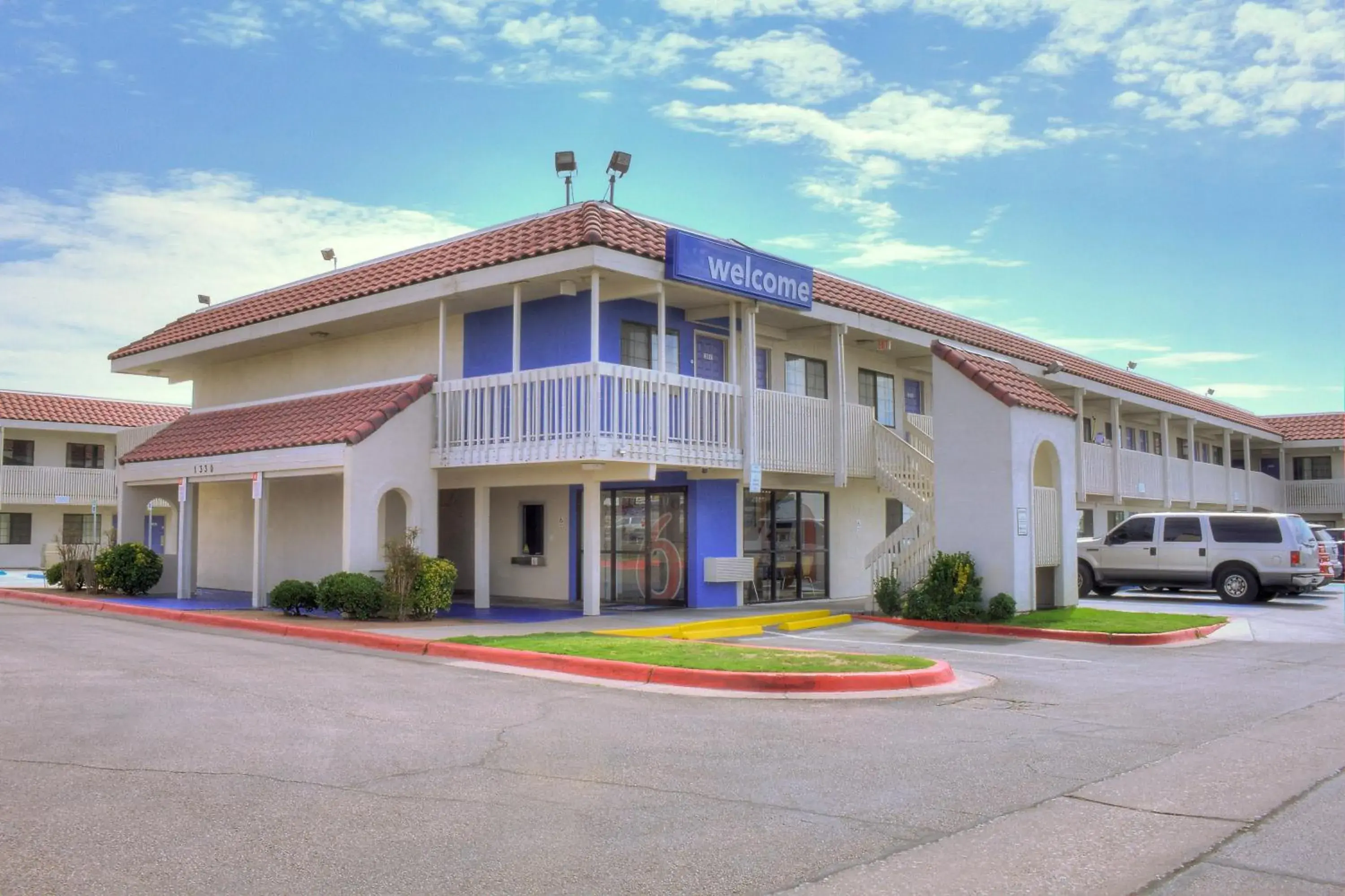 Facade/entrance, Property Building in Motel 6 El Paso, TX - East