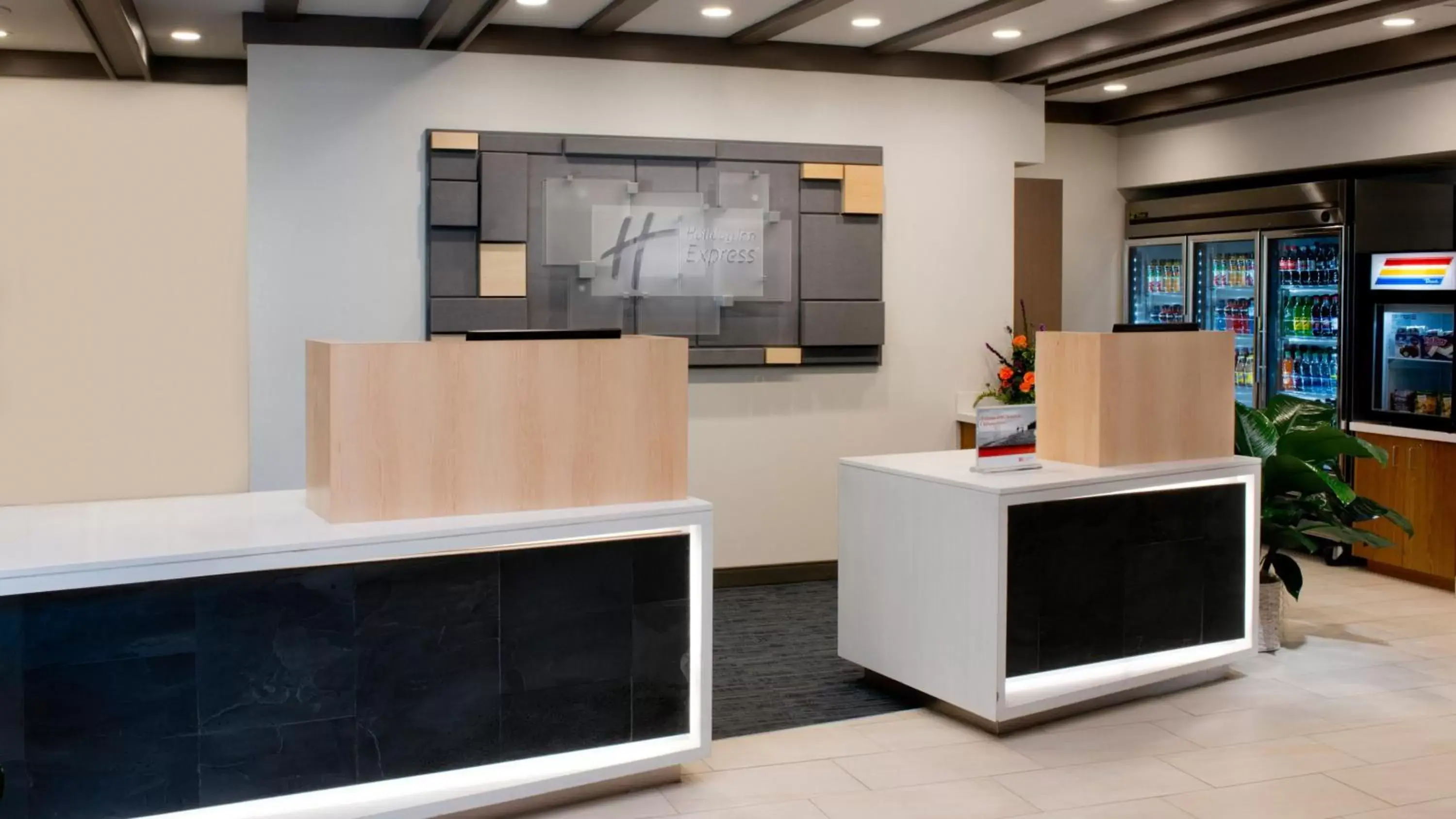 Property building, Lobby/Reception in Holiday Inn Express Nashville Airport, an IHG Hotel