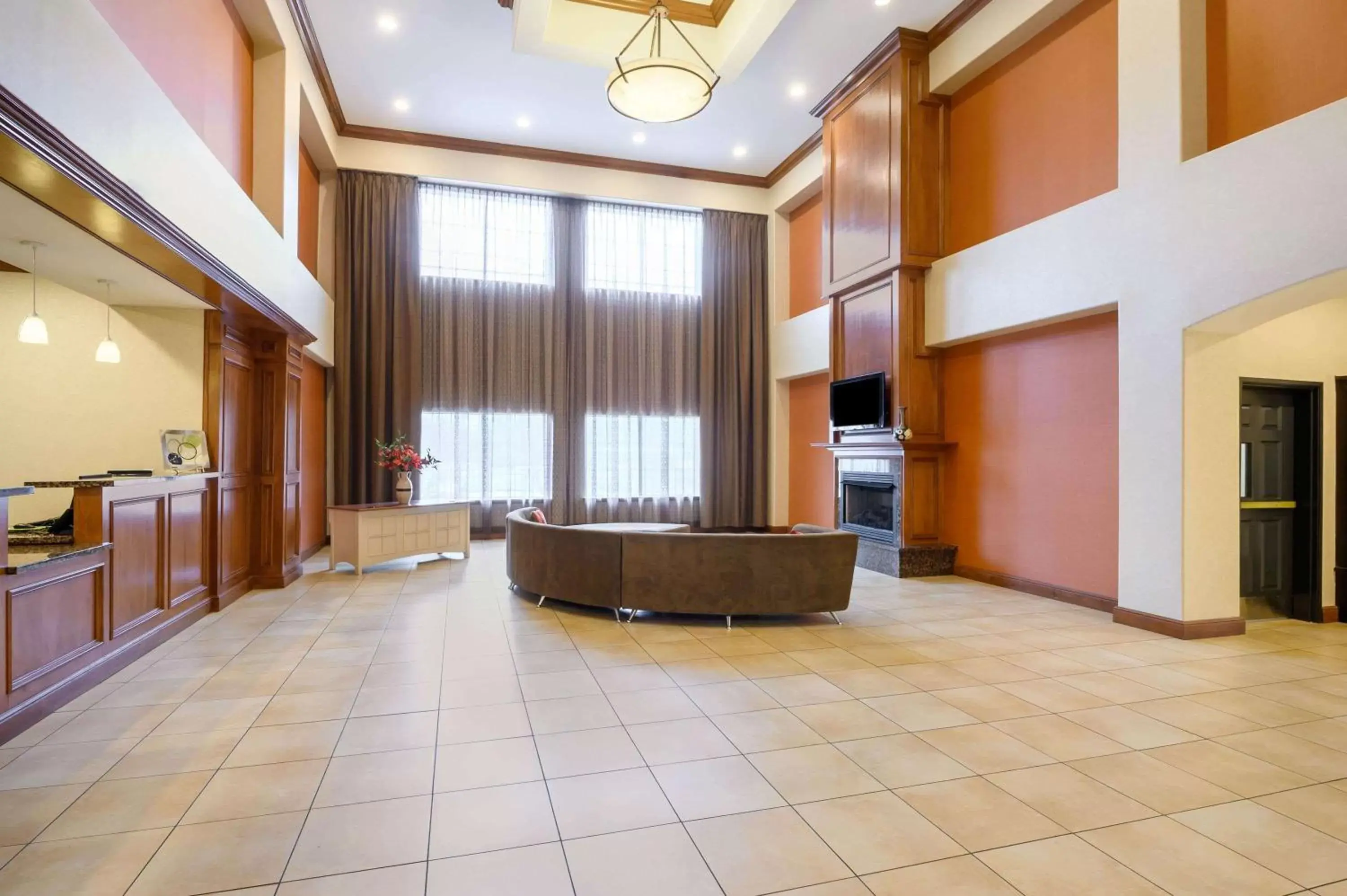 Lobby or reception, Lobby/Reception in La Quinta by Wyndham Longview North