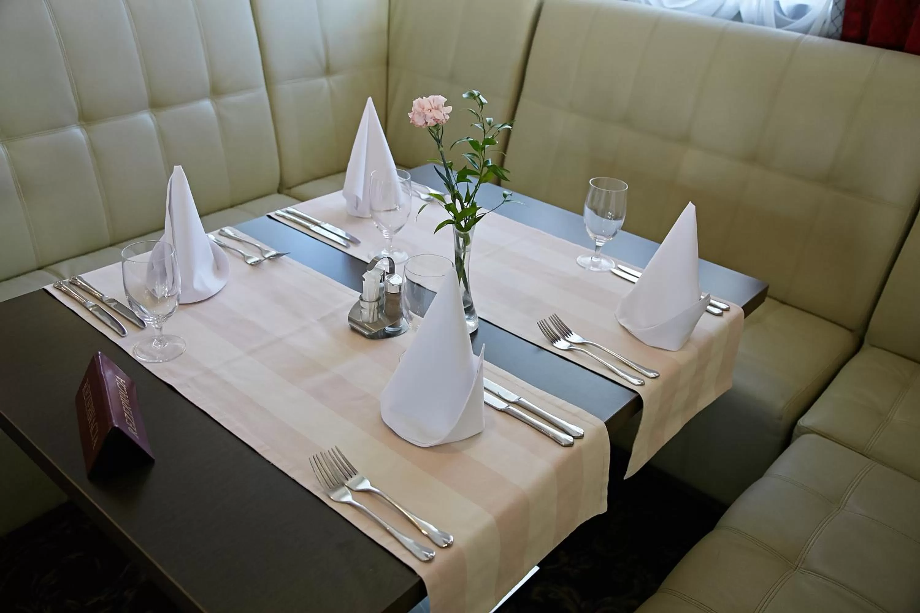 Restaurant/places to eat in Hotel Zamek Gniew