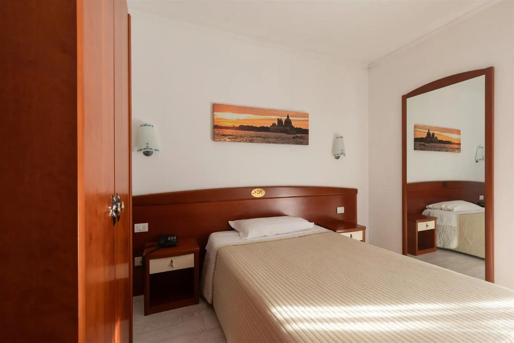 Bedroom, Bed in Noventa Hotel
