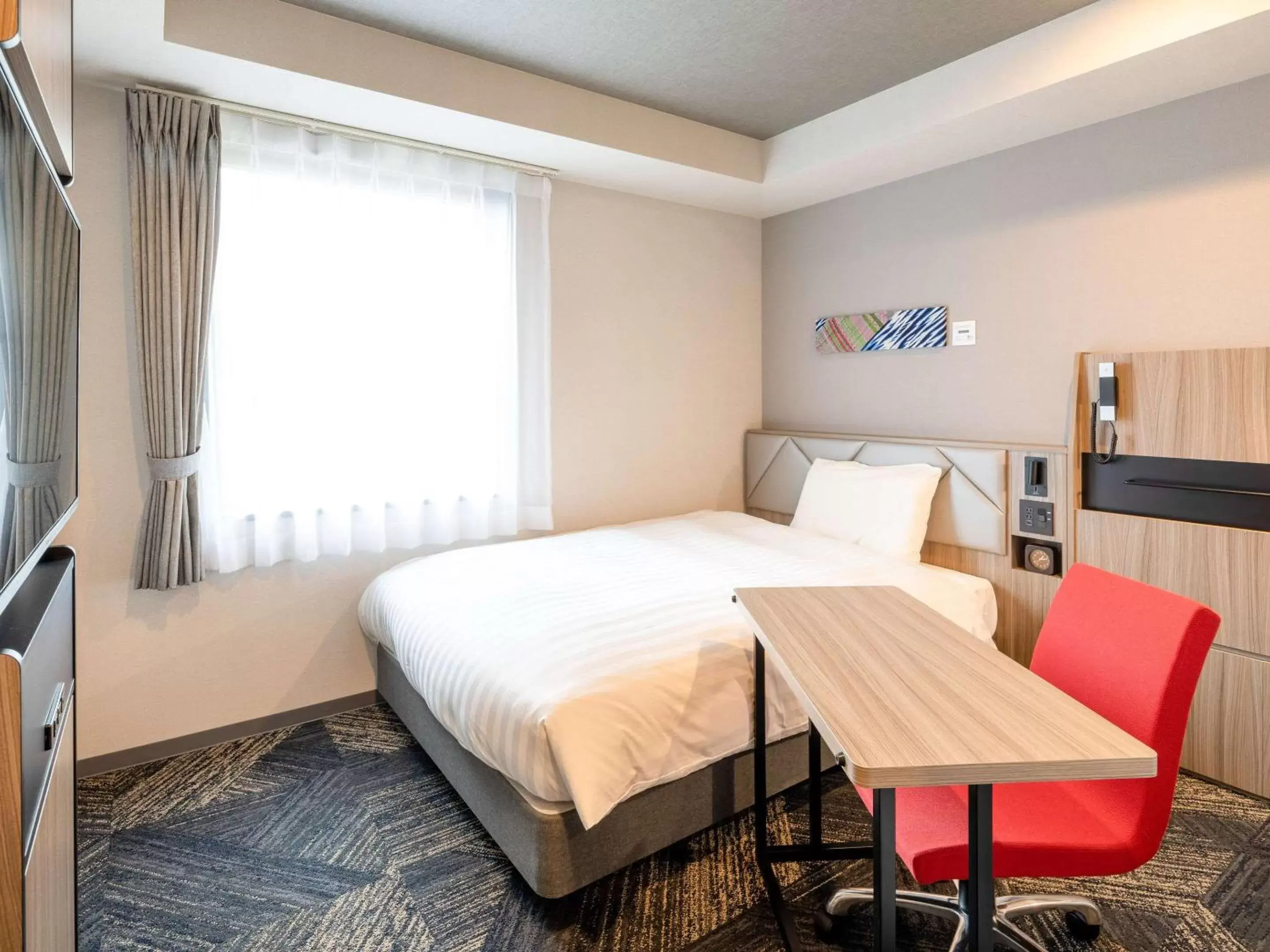 Photo of the whole room, Bed in Comfort Hotel Nagoya Kanayama