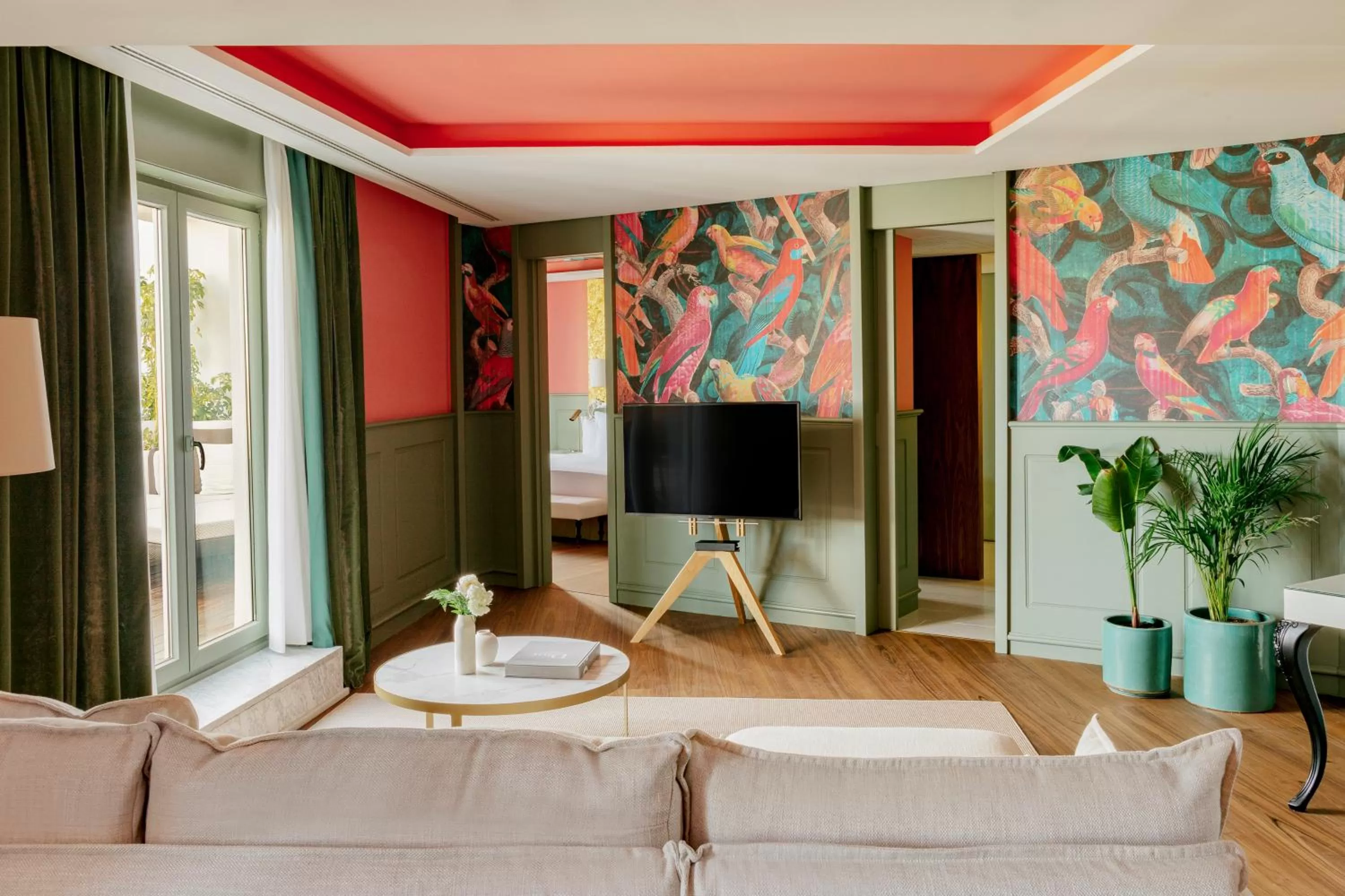 TV and multimedia in Hotel Colón Gran Meliá - The Leading Hotels of the World