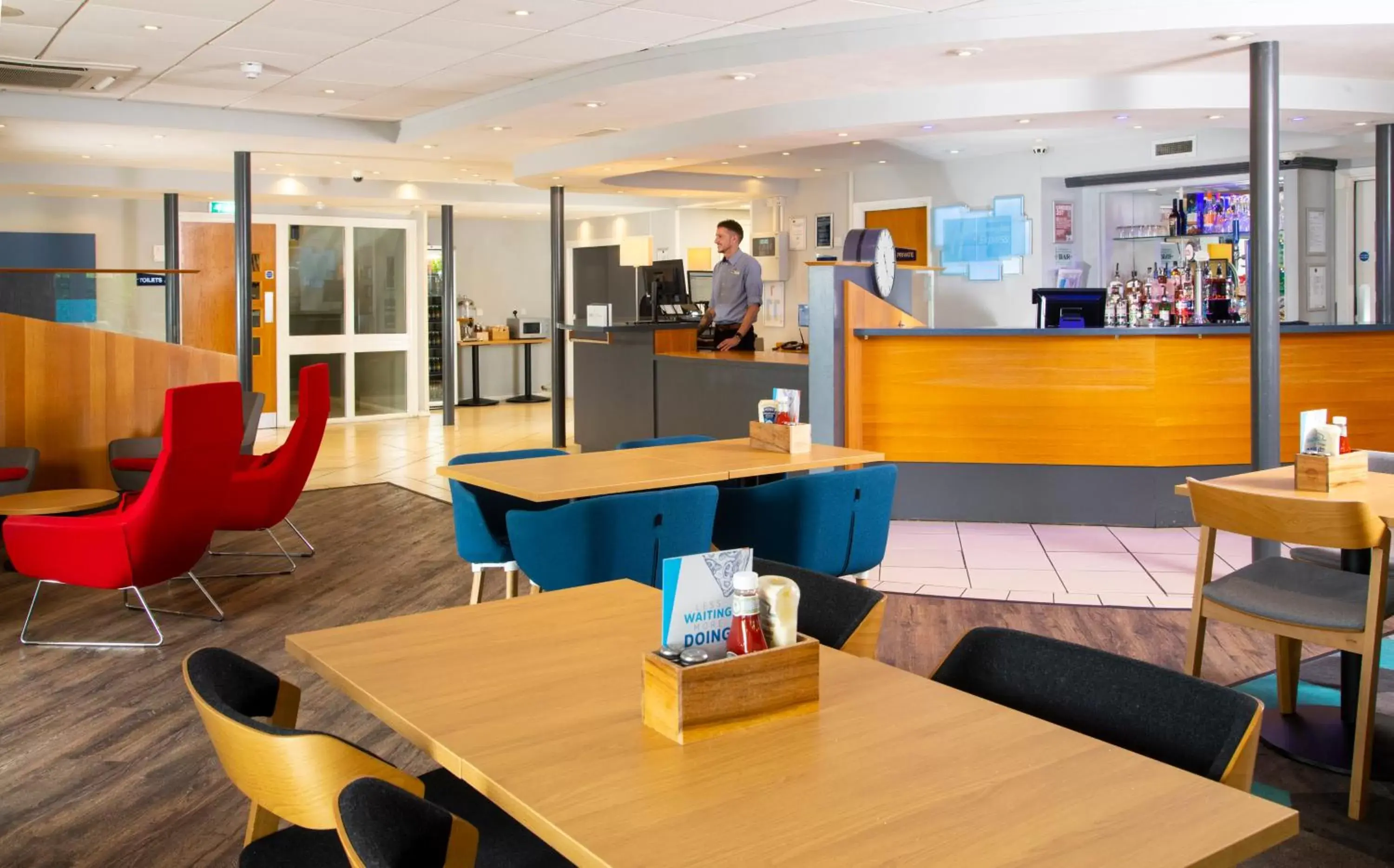 Lobby or reception in Holiday Inn Express Peterborough, an IHG Hotel