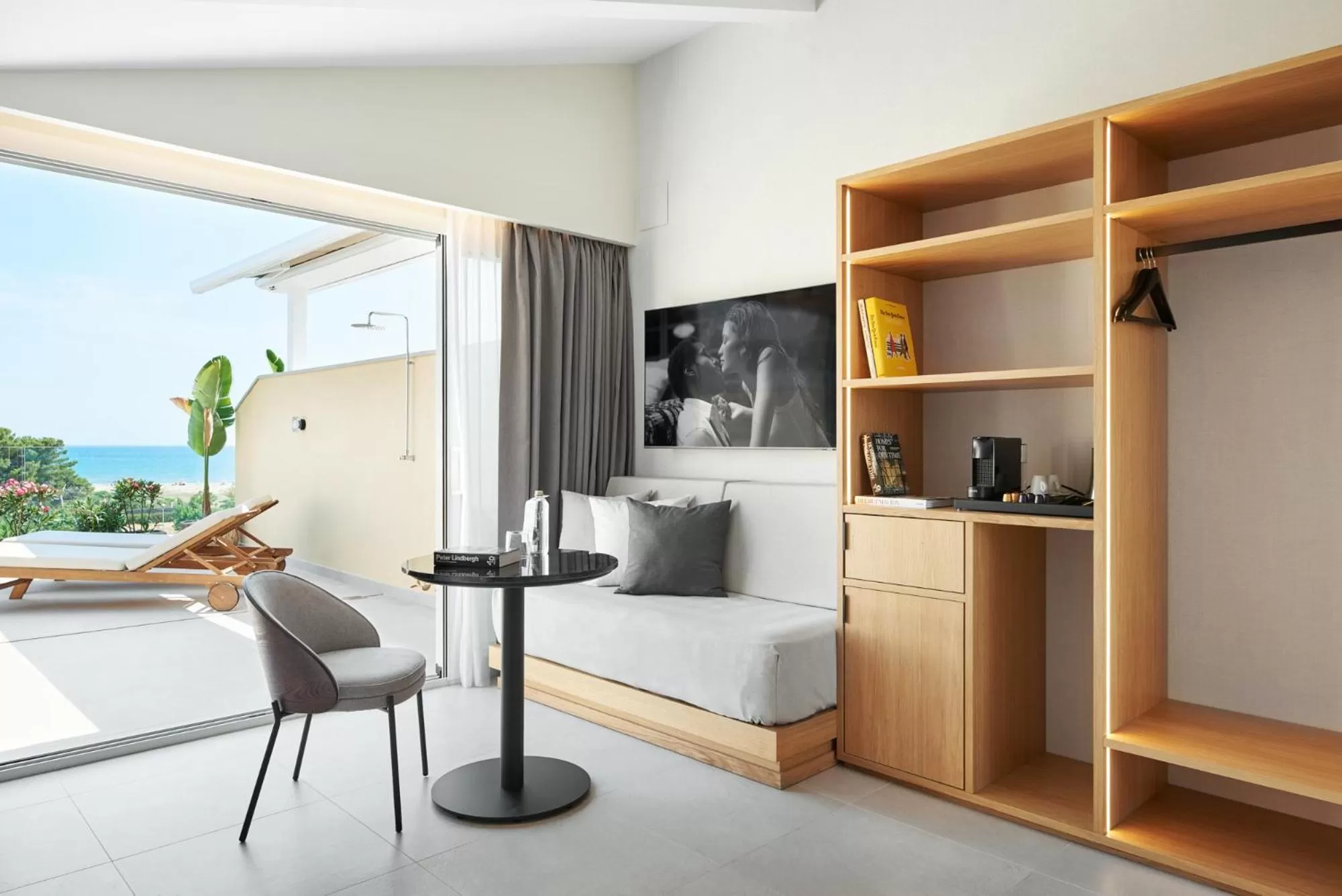 wardrobe in Hotel restaurant Ceferino