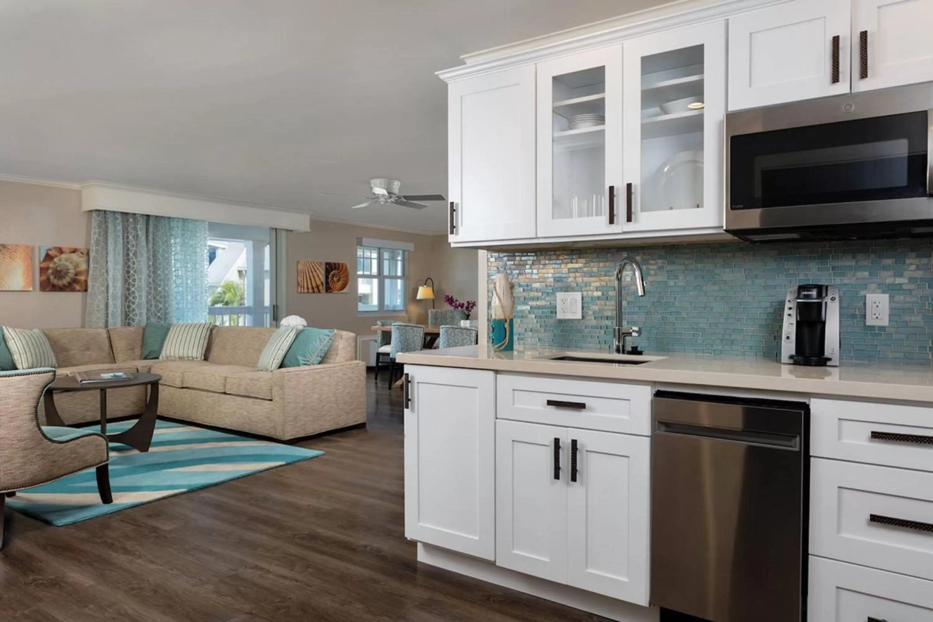 Kitchen or kitchenette in Opal Key Resort & Marina