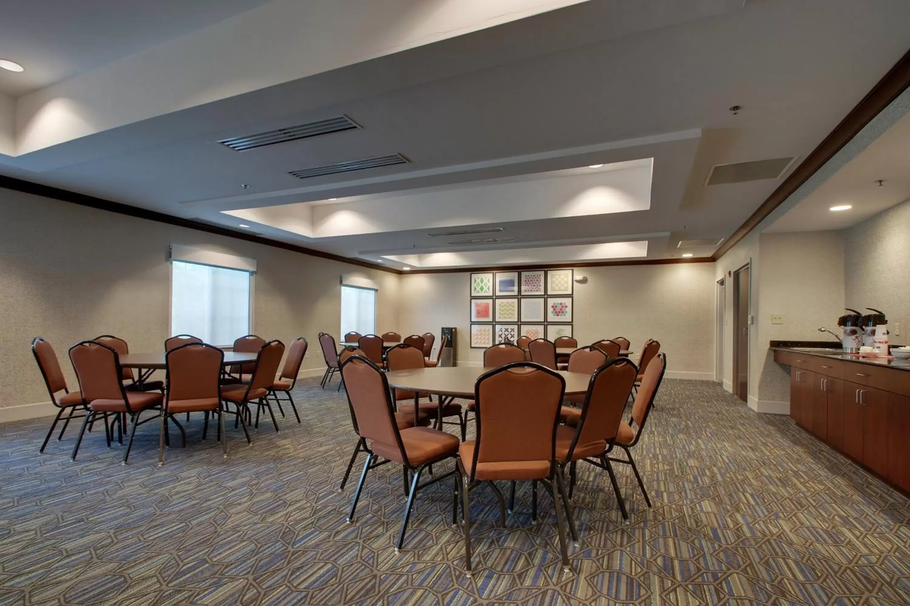 Meeting/conference room in Holiday Inn Express Hotel & Suites Middleboro Raynham, an IHG Hotel