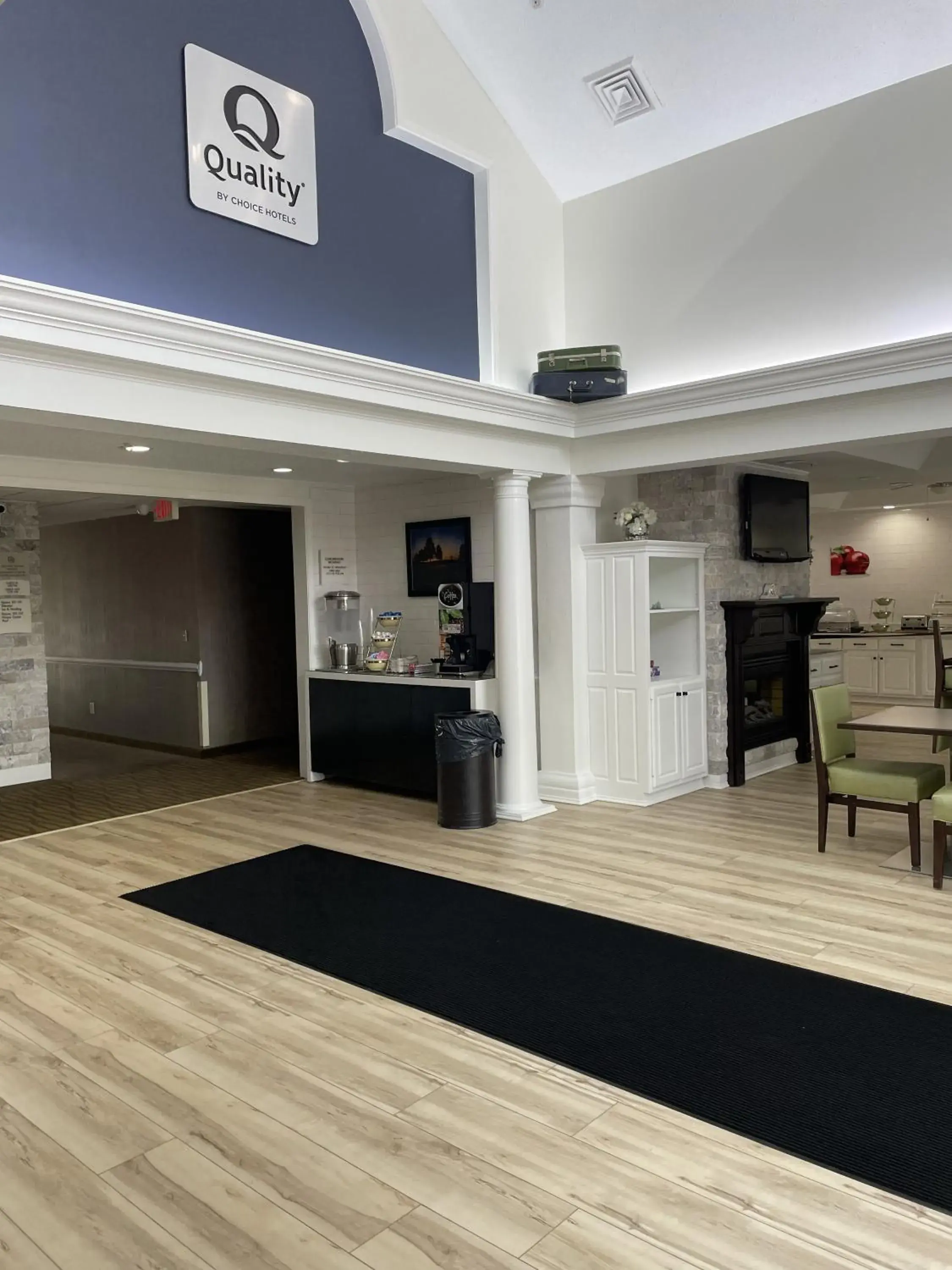 Coffee/tea facilities, Lobby/Reception in Quality Inn Richmond