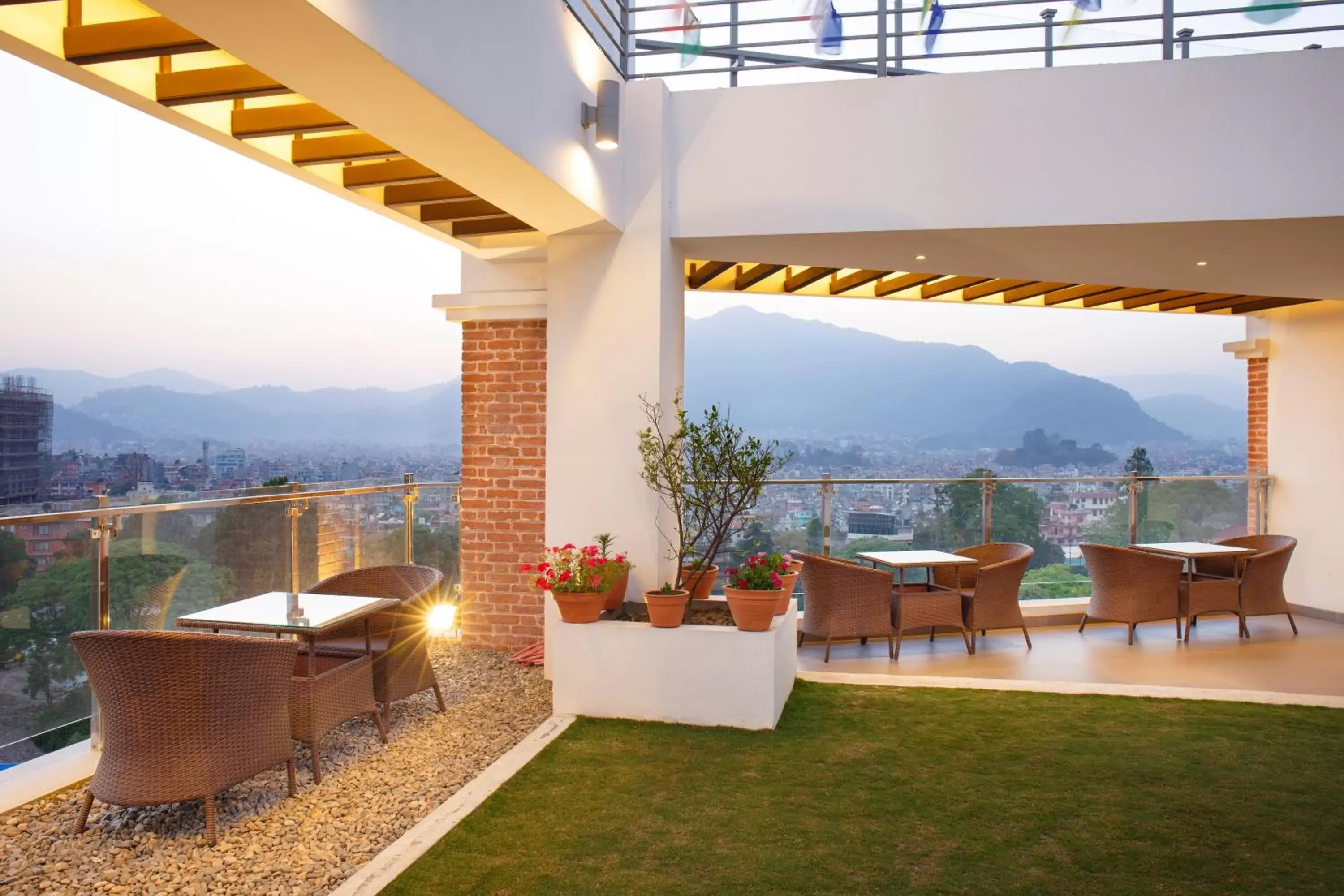 Balcony/Terrace, Mountain View in Hotel Ambassador by ACE Hotels