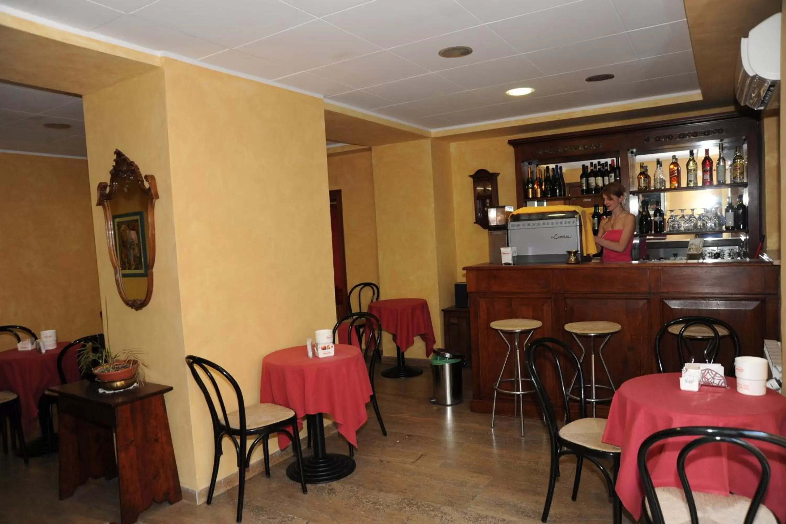 Lounge or bar, Lounge/Bar in Hotel Valentini Inn