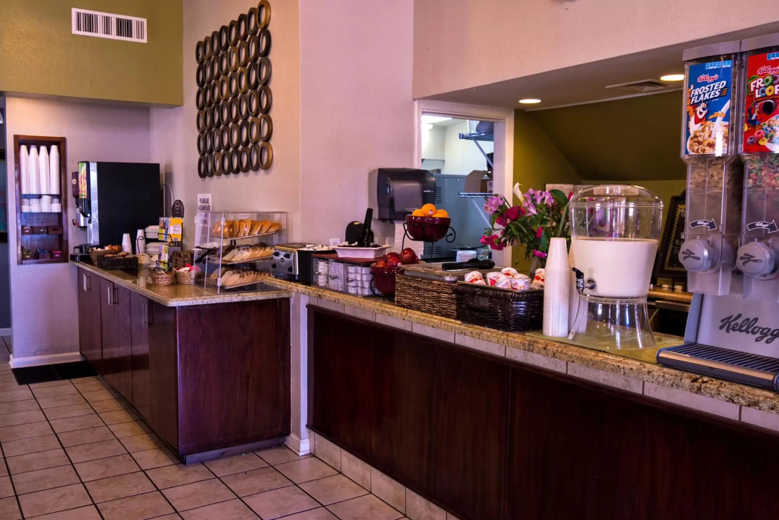 Breakfast in Chase Suite El Paso Breakfast in Chase Suite El Paso